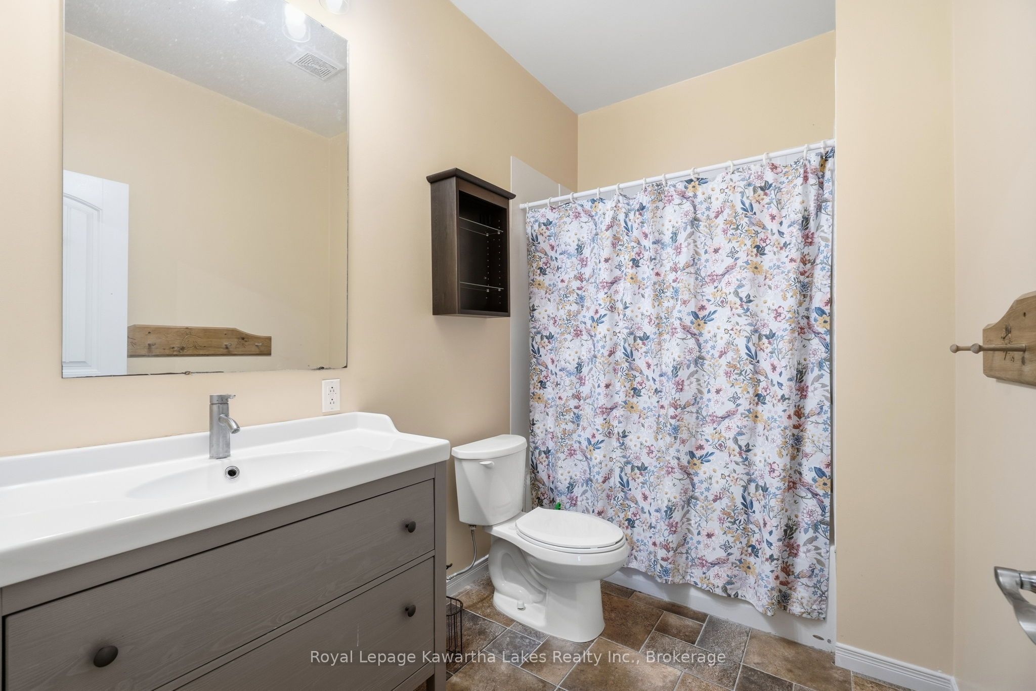 1752 Highway 35 S Property Photo 17
