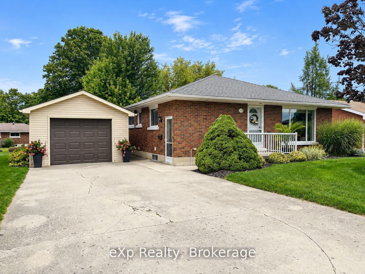 110 Brown's Lane Property Photo 1