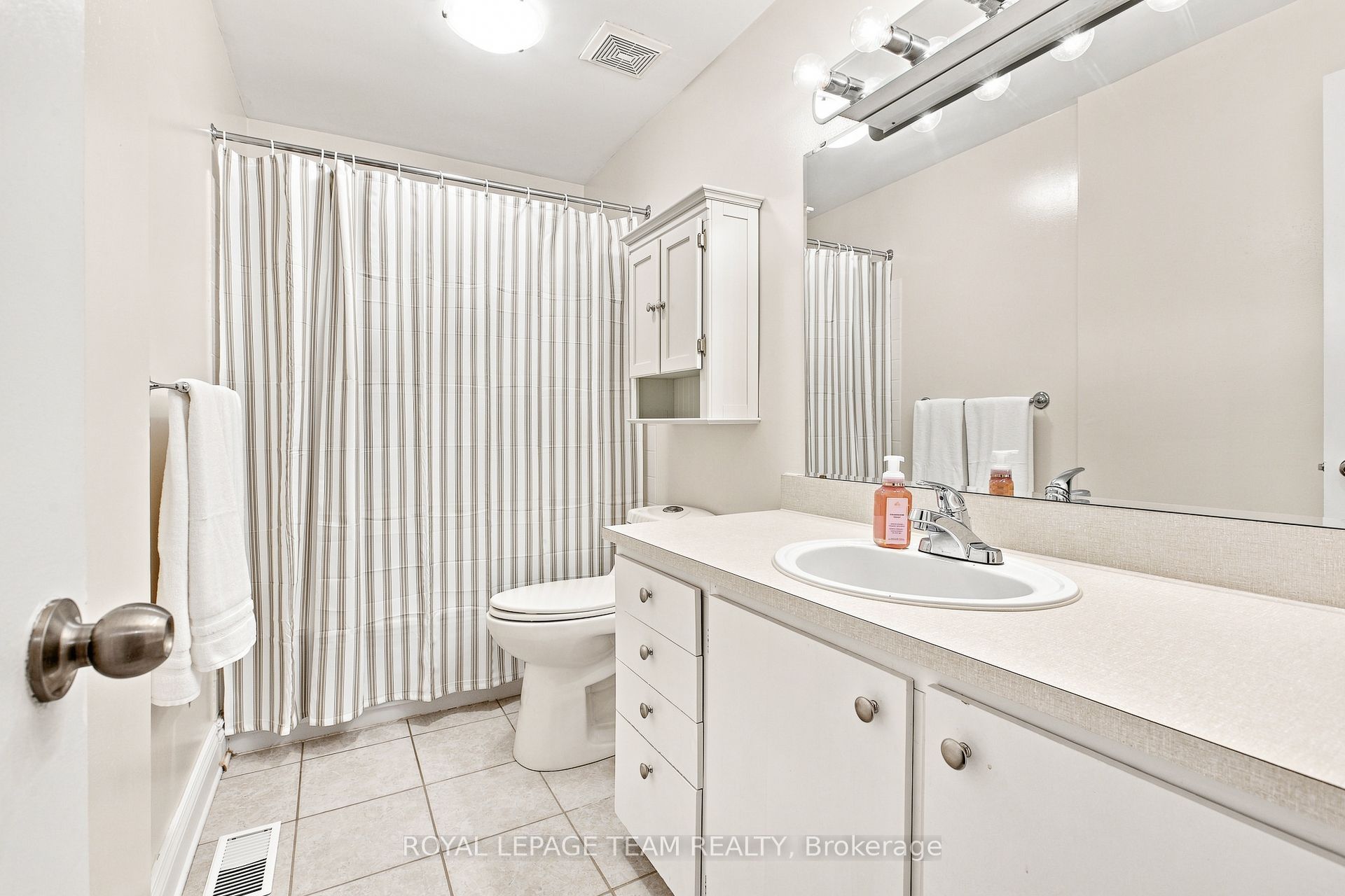 3e Vanessa Terrace Property Photo 24