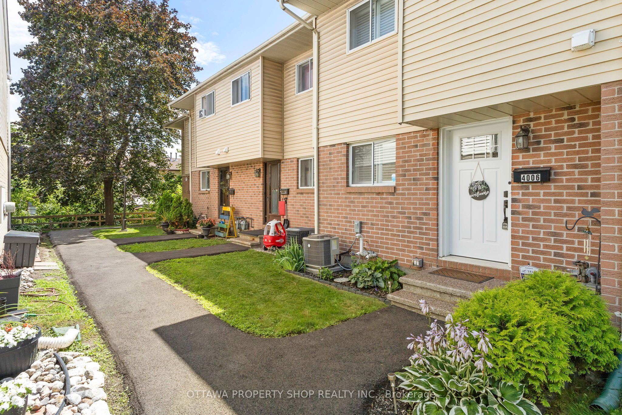 4006 Eady Court Property Photo 1