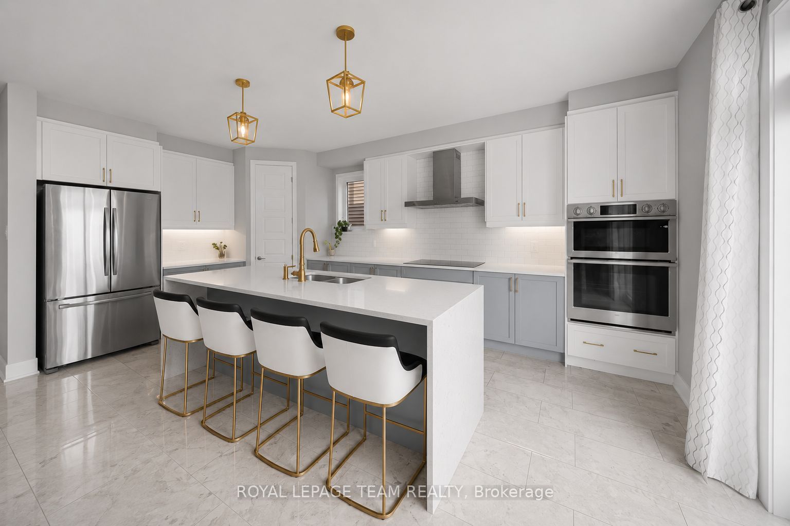 2413 Watercolours Way Property Photo 12