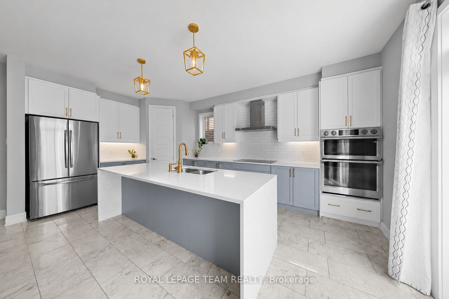 2413 Watercolours Way Property Photo 13