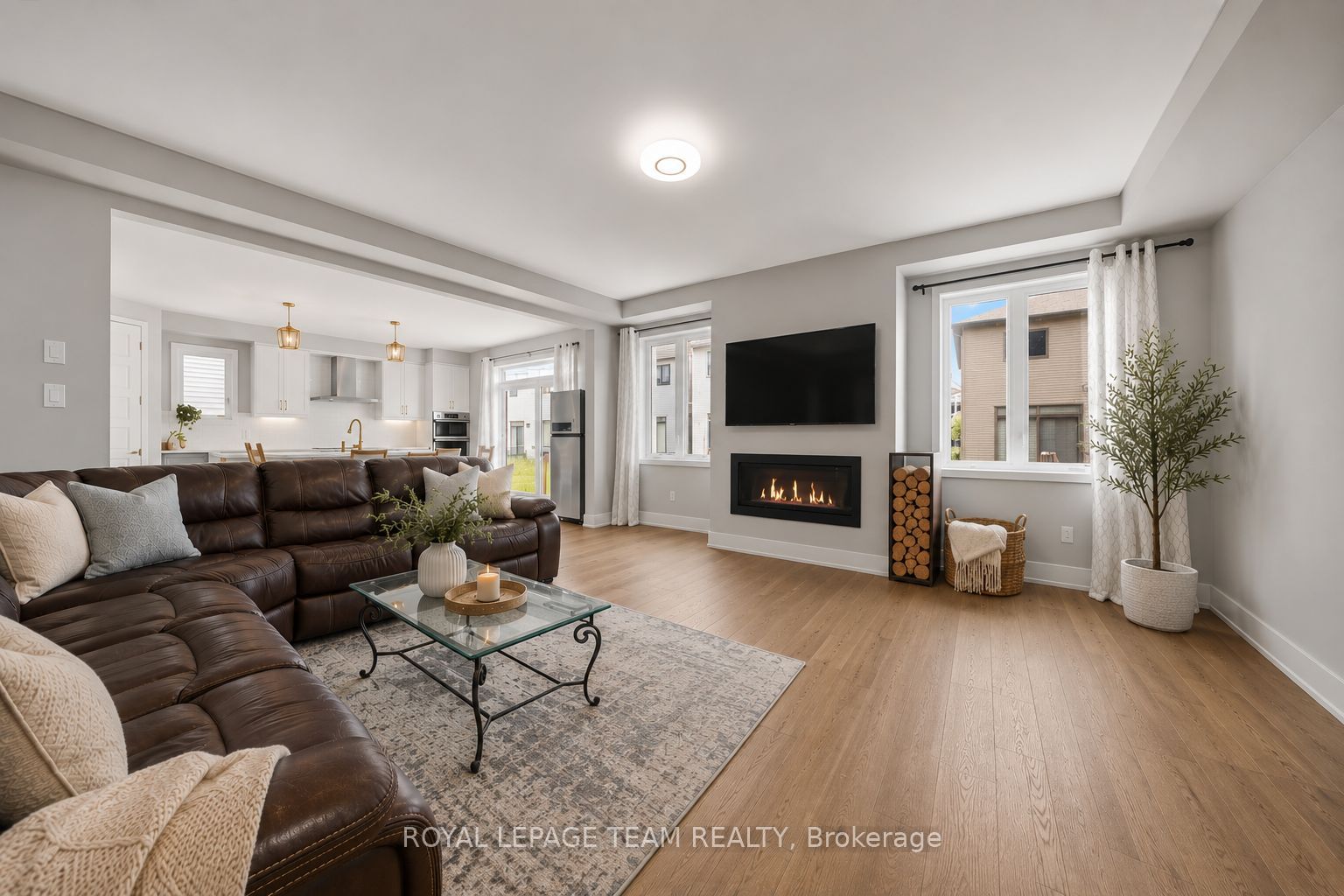 2413 Watercolours Way Property Photo 19