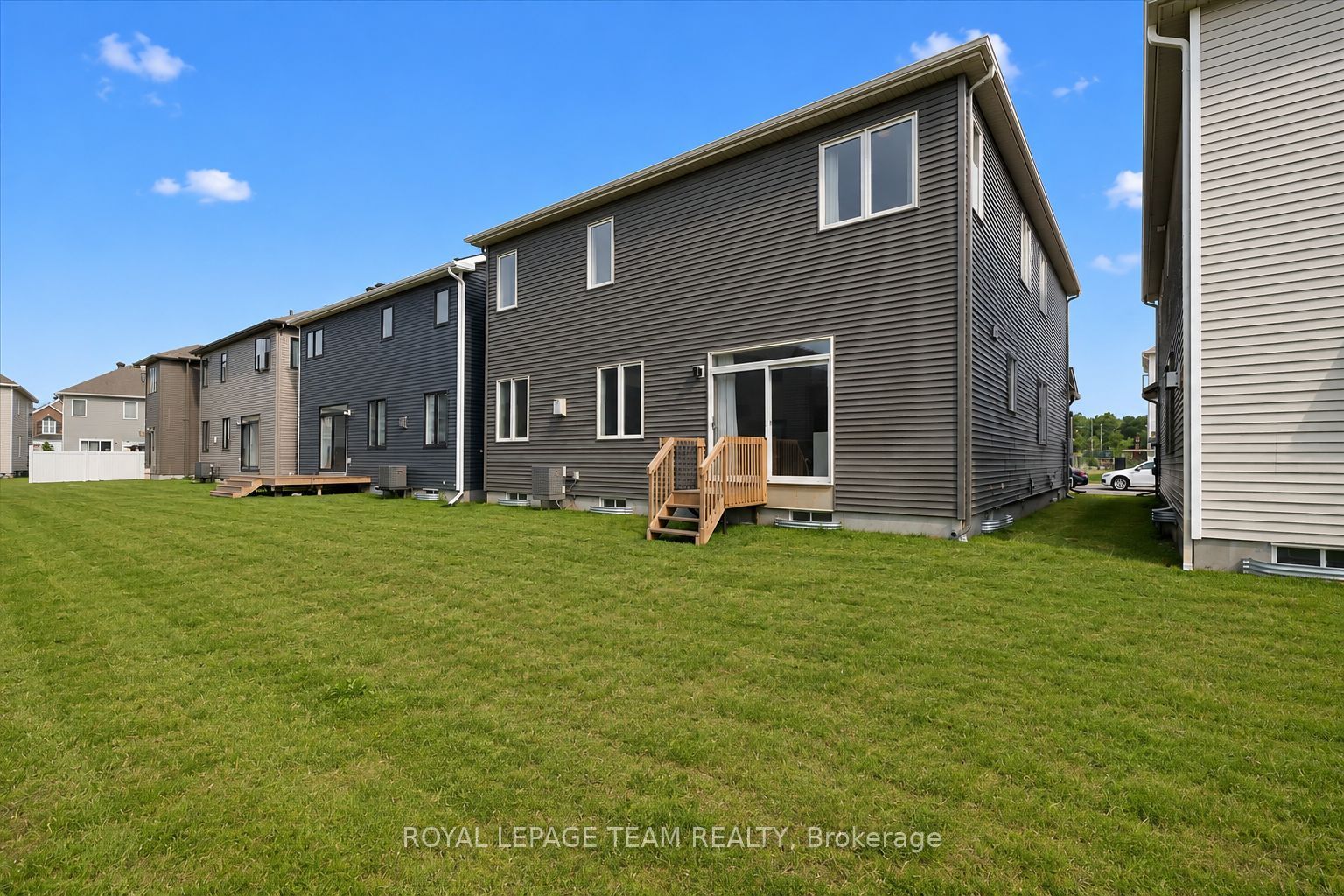 2413 Watercolours Way Property Photo 39