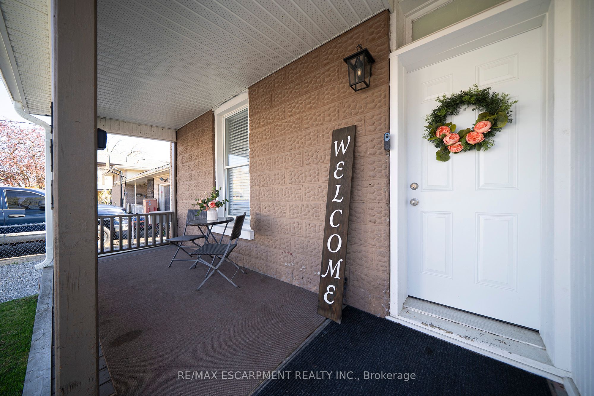 171 Drummond Street Property Photo 3