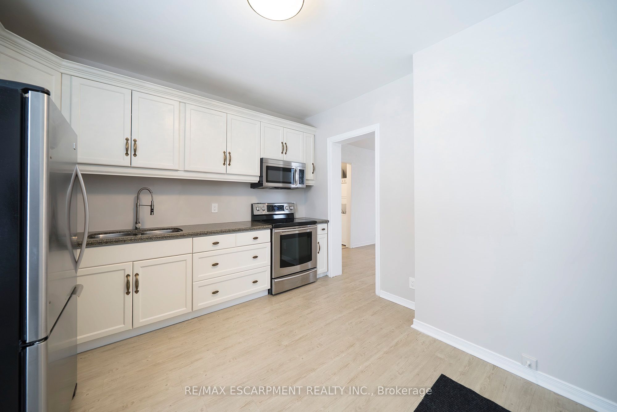171 Drummond Street Property Photo 21