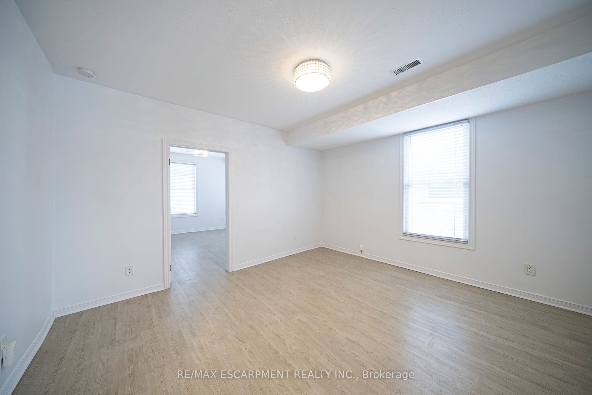 171 Drummond Street Property Photo 23