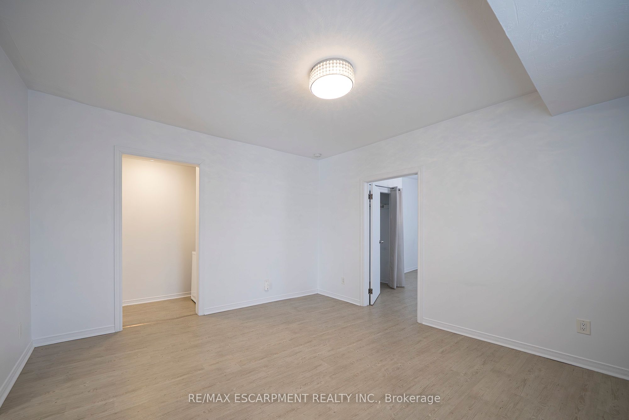 171 Drummond Street Property Photo 24