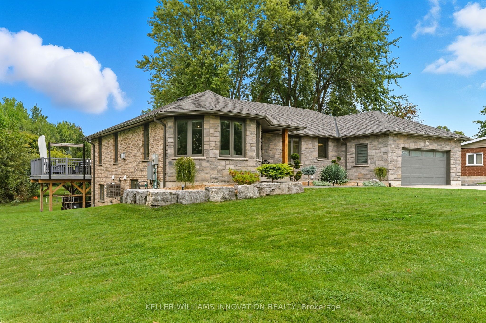 29 Mcdonald Street W Property Photo 6