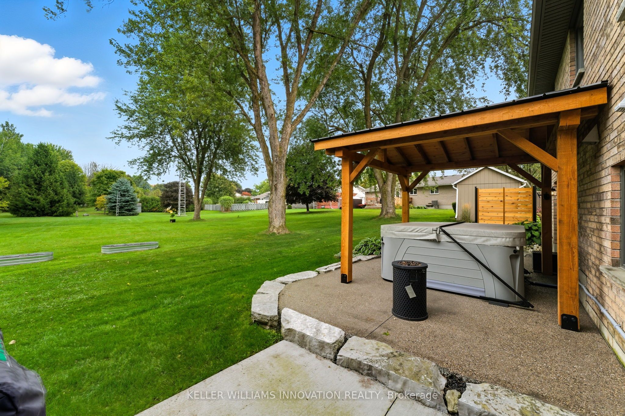 29 Mcdonald Street W Property Photo 41