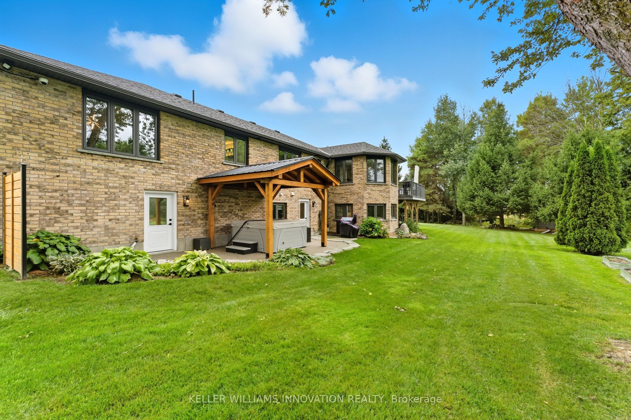 29 Mcdonald Street W Property Photo 42