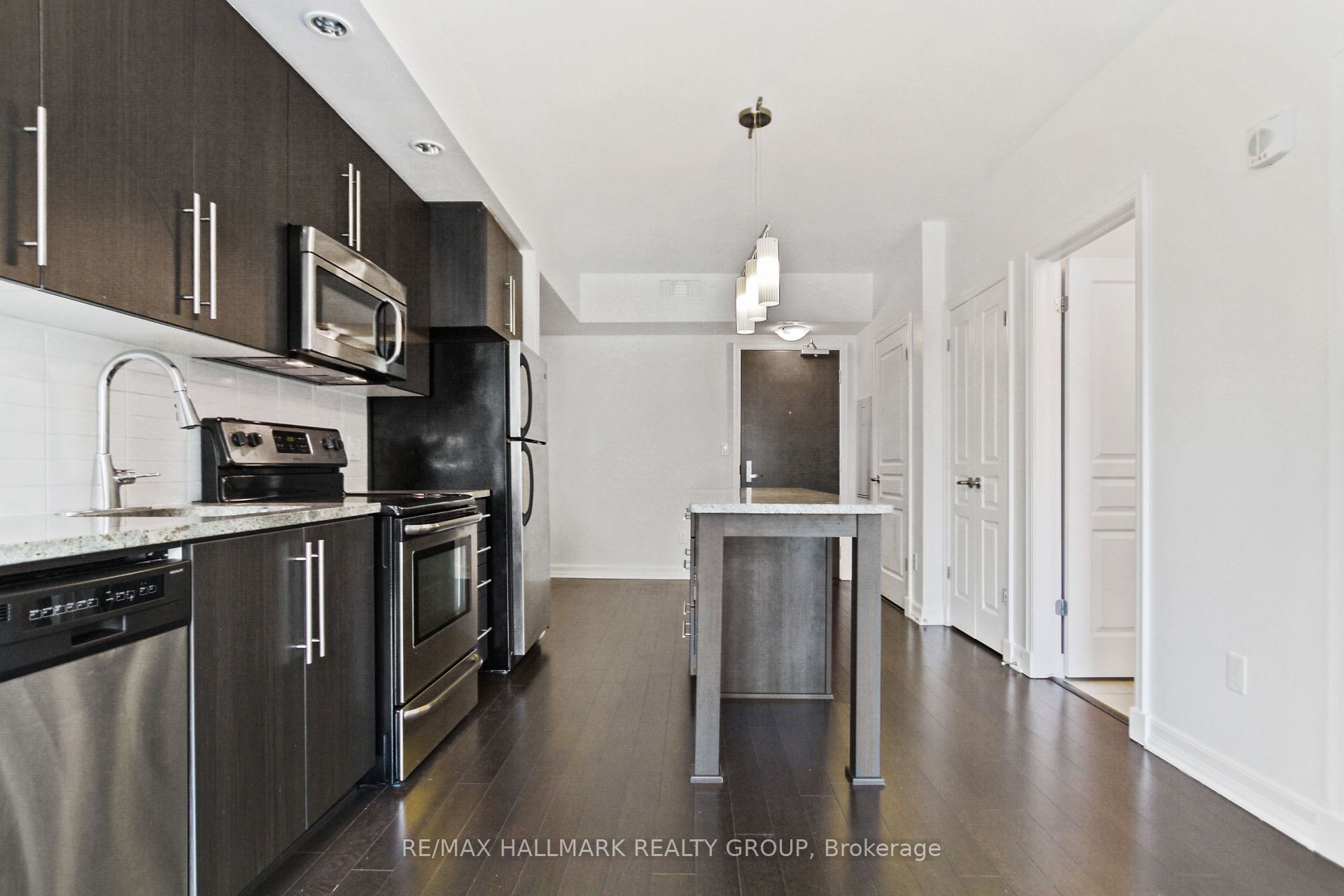 238 Besserer Street 814 Property Photo 17
