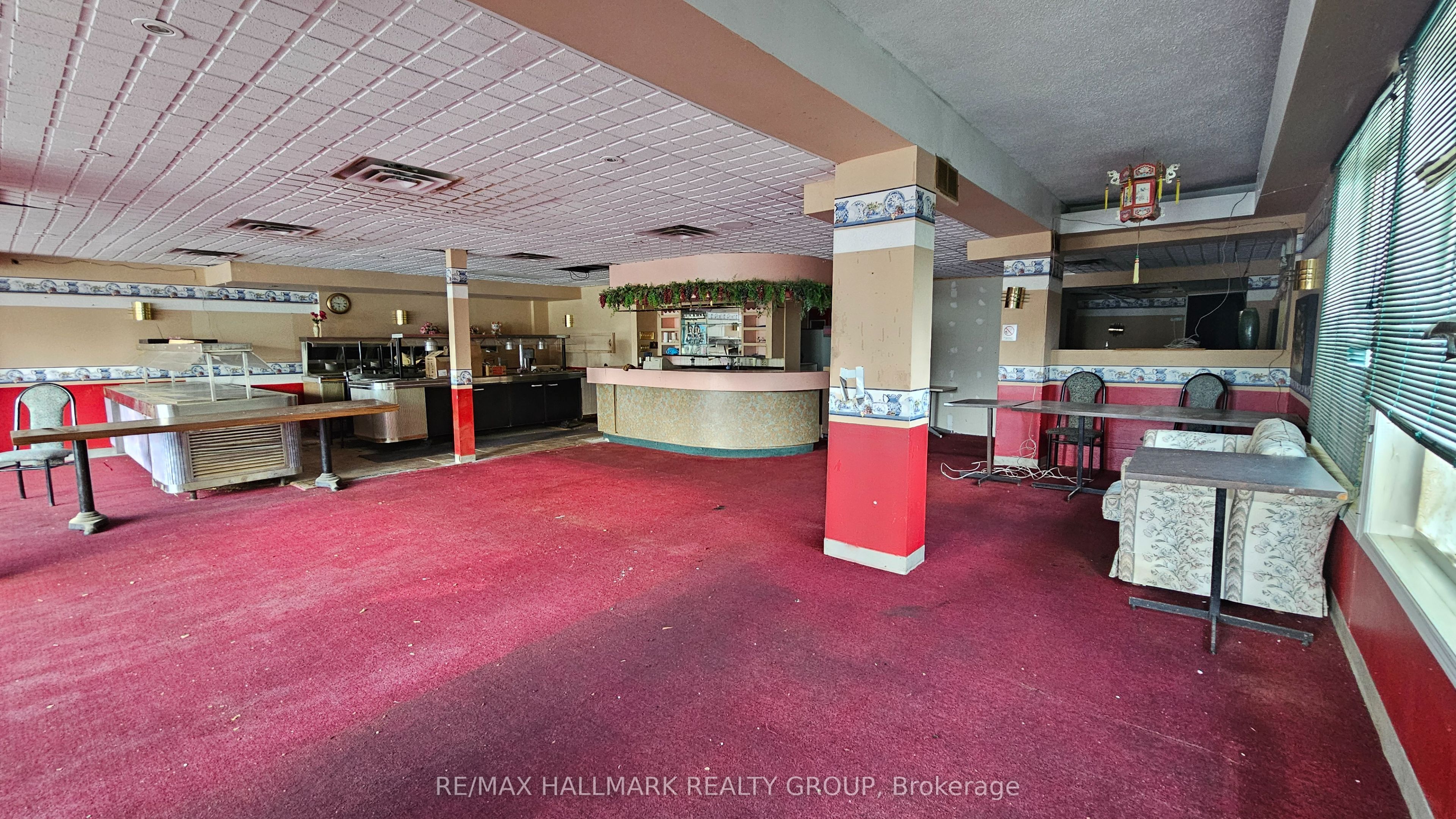 3762 Champlain Road Property Photo 5