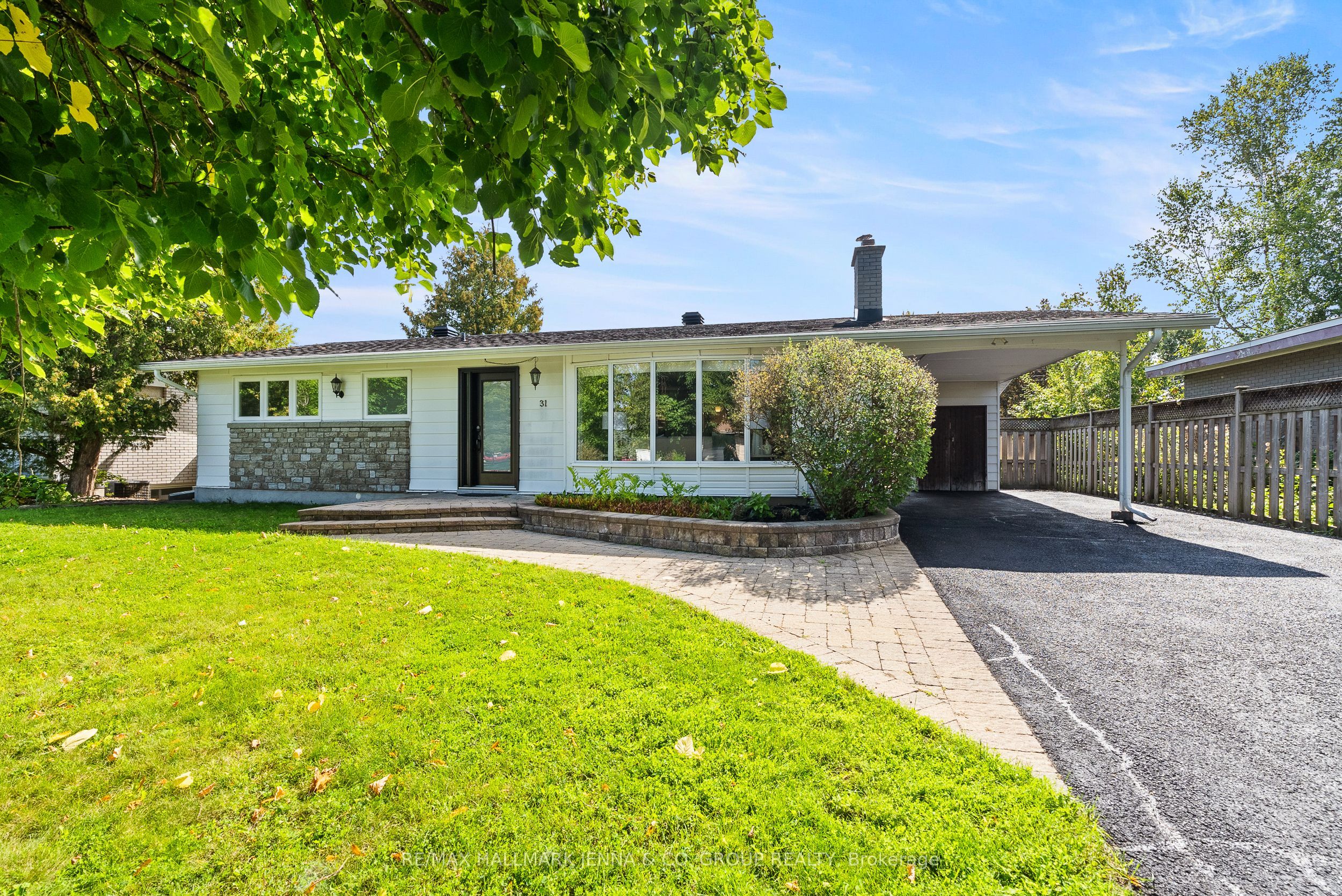 31 Whitburn Crescent