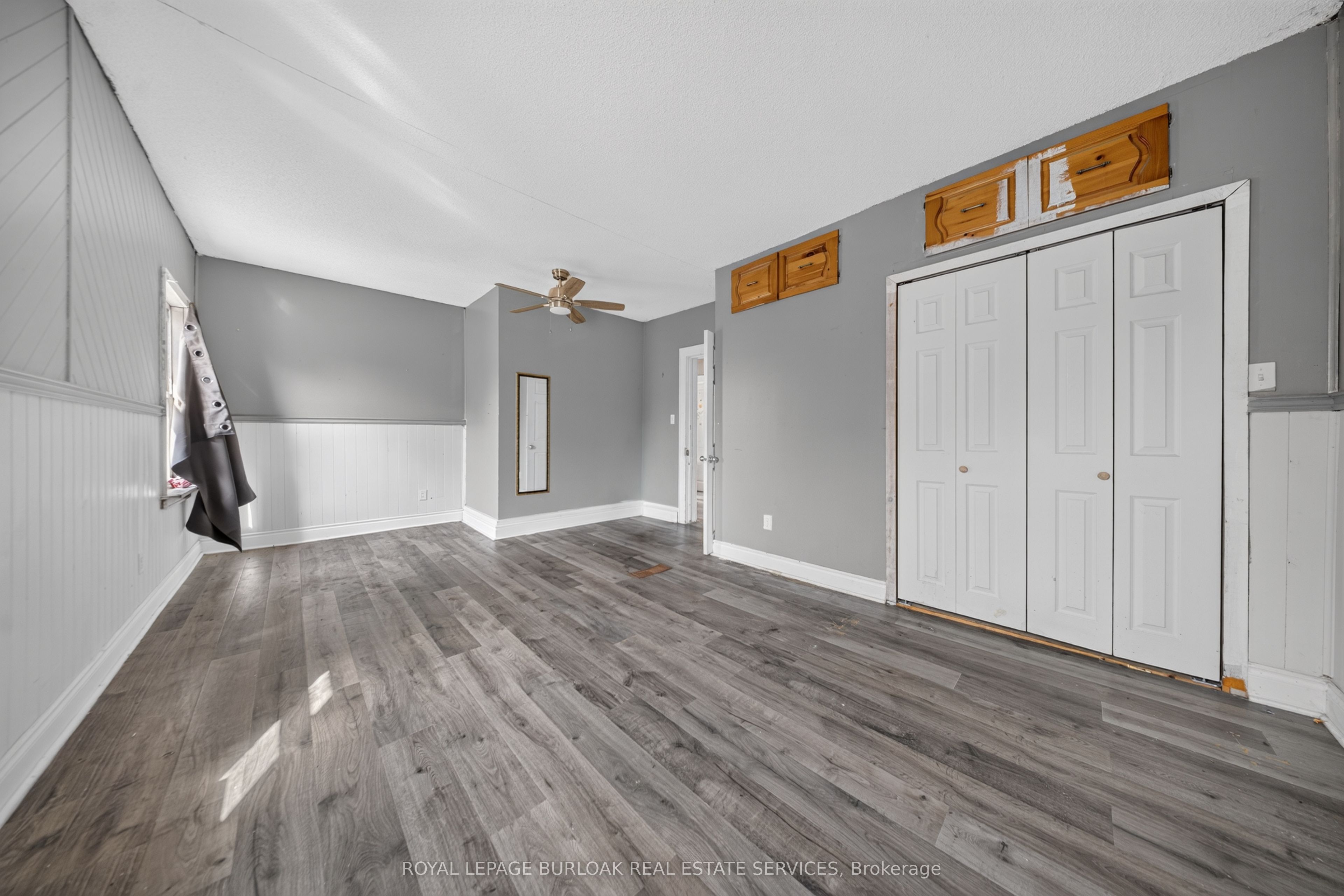 678 Albert Street W Property Photo 10