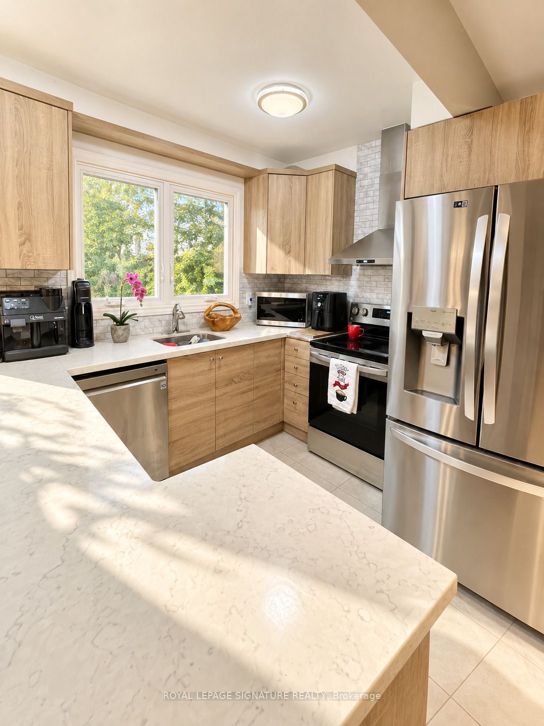 32 Hargrave Road Property Photo 1