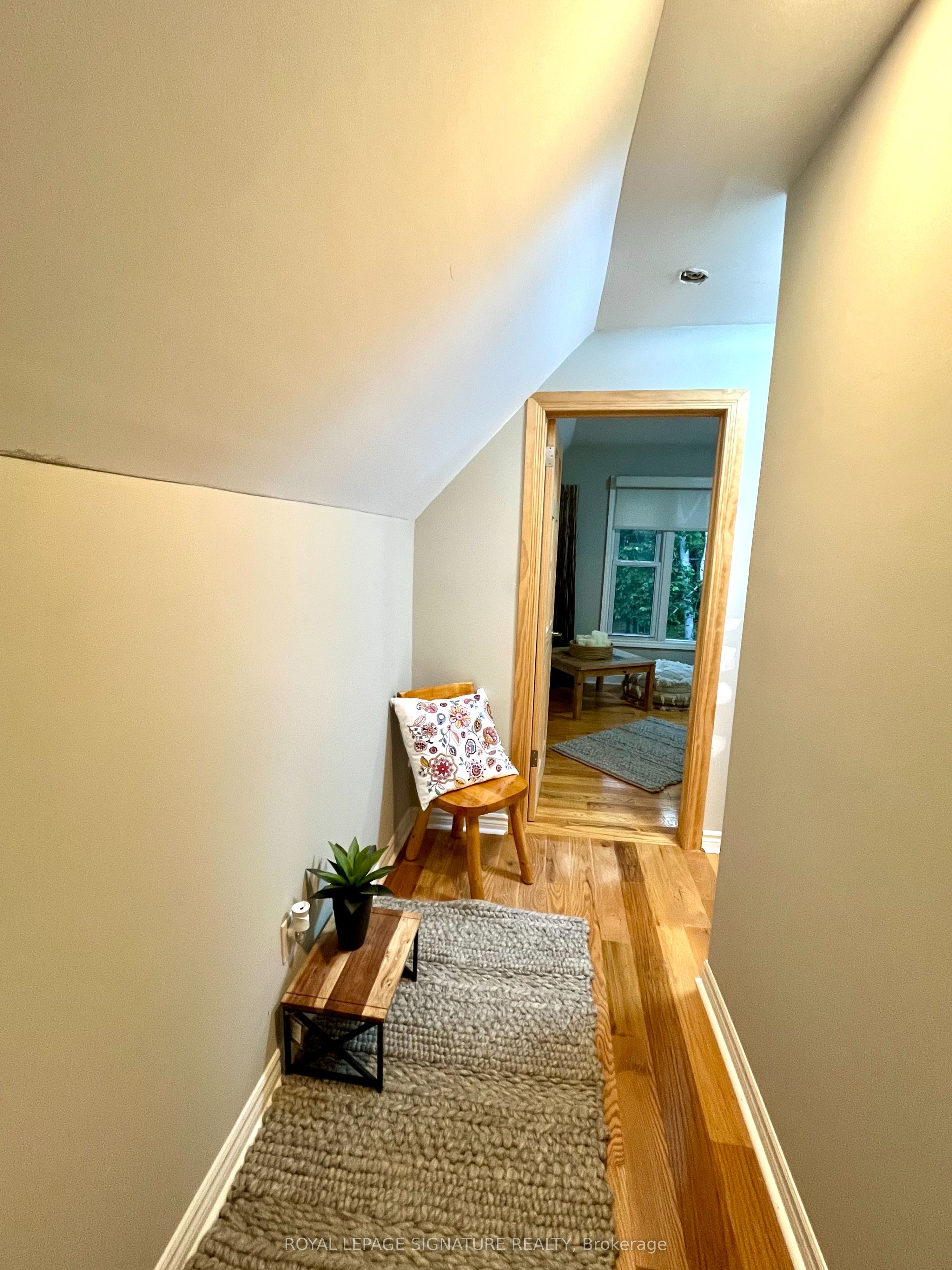 32 Hargrave Road Property Photo 9