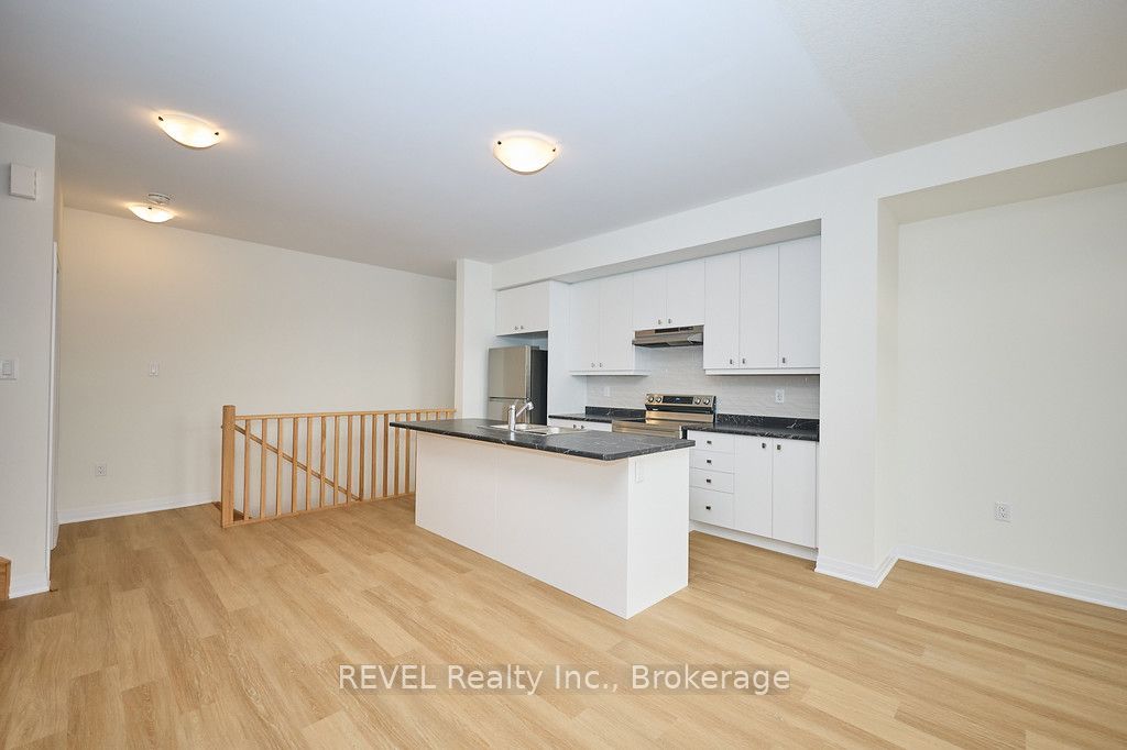 68 Feather Road Property Photo 4