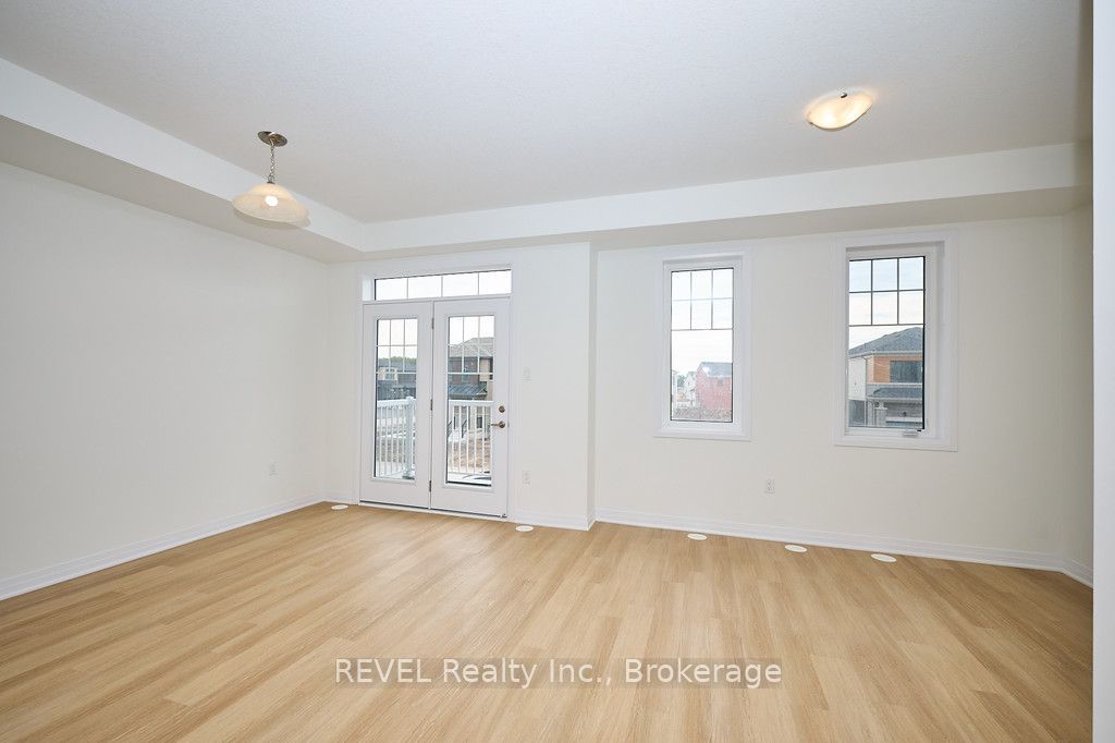 68 Feather Road Property Photo 8