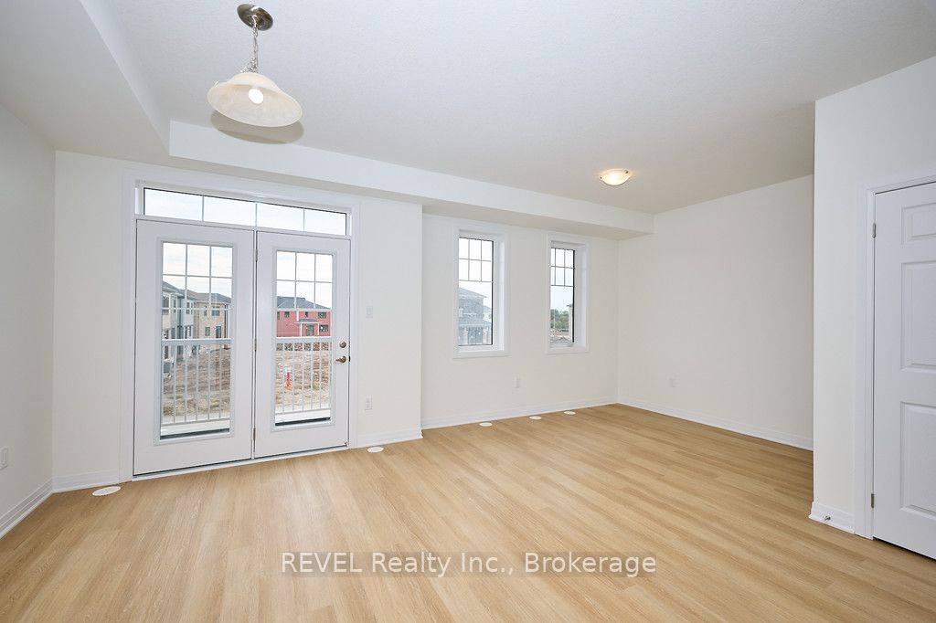 68 Feather Road Property Photo 9