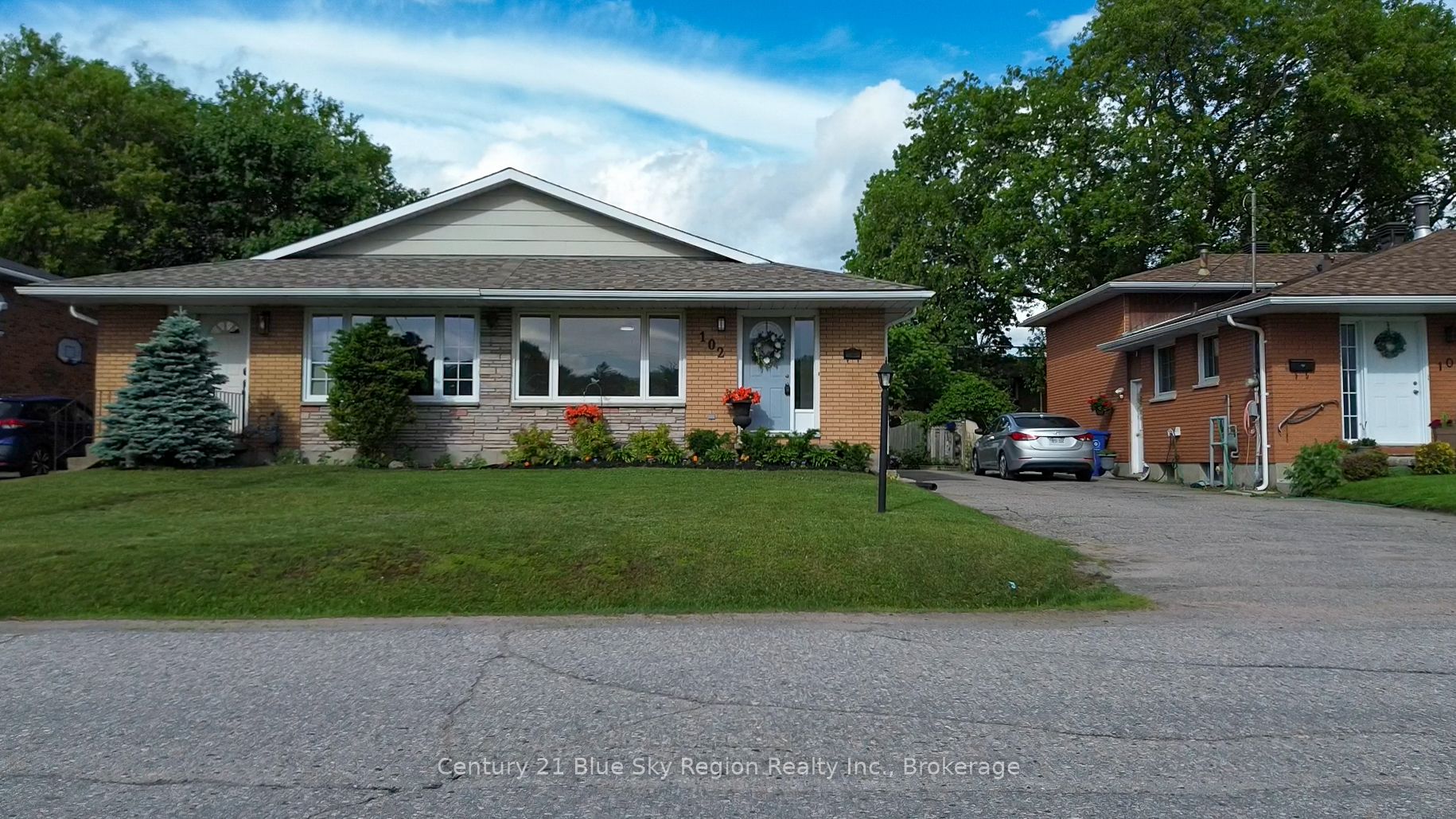 102 Lee Avenue Property Photo 1