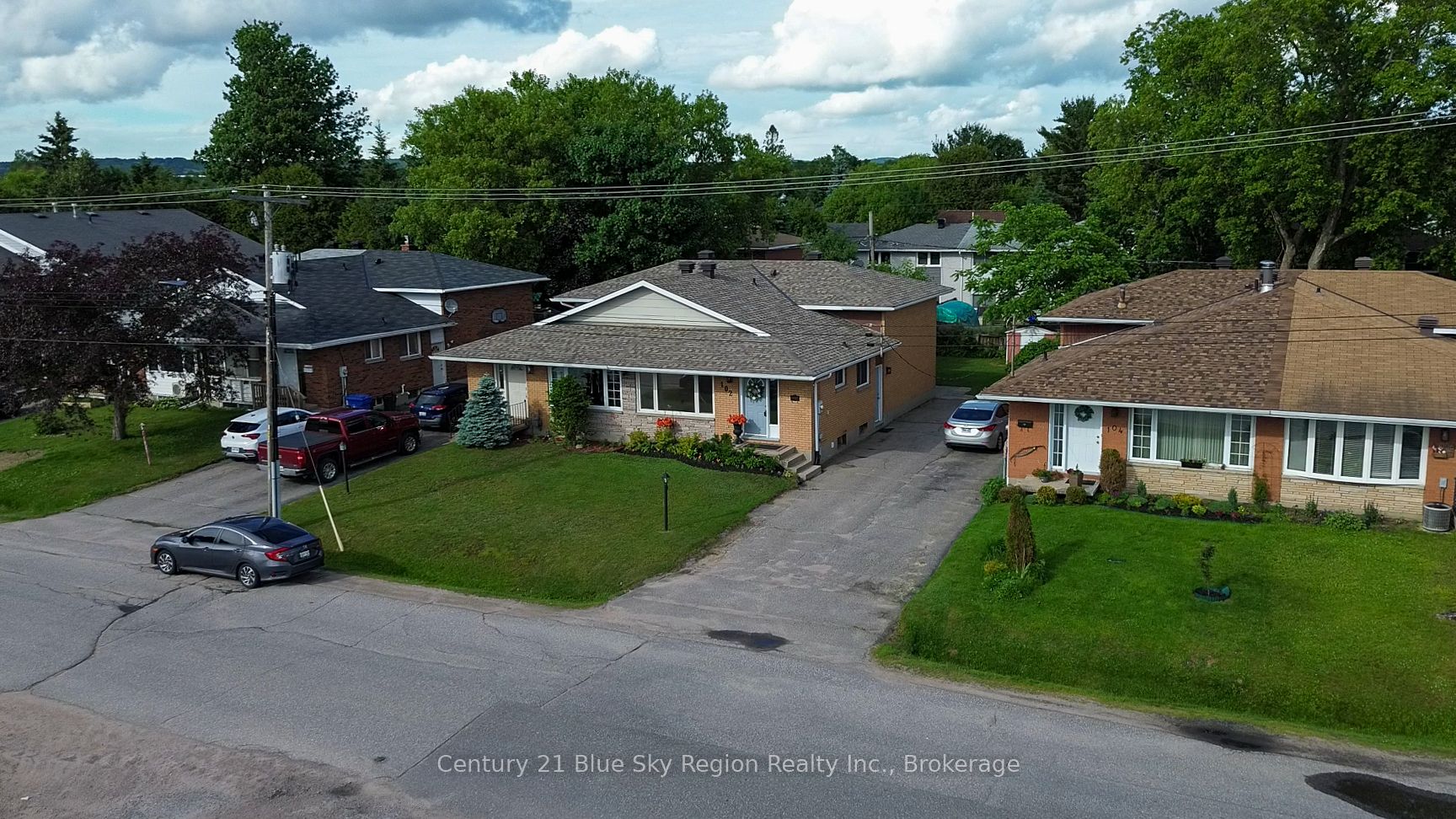 102 Lee Avenue Property Photo 3