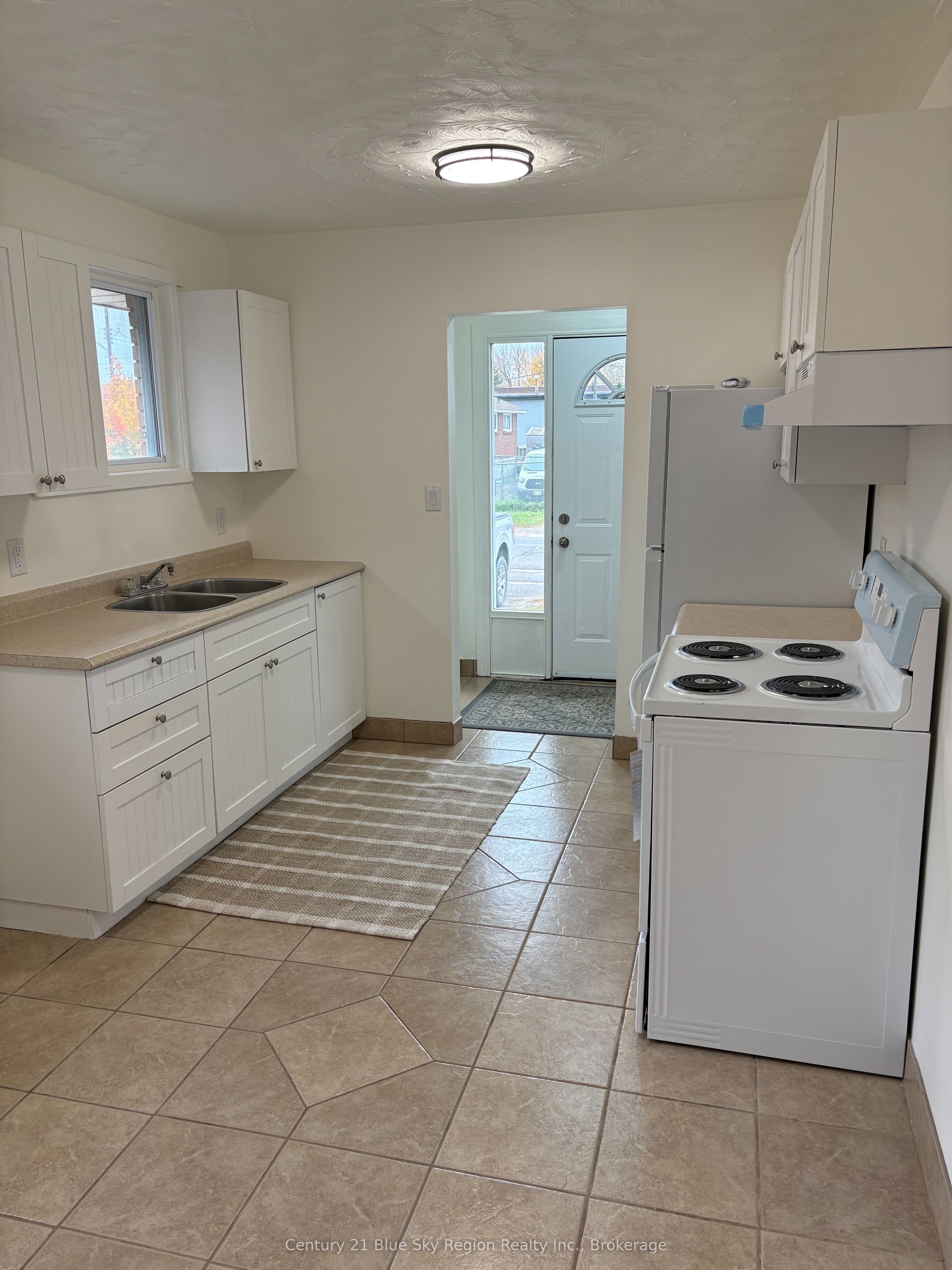102 Lee Avenue Property Photo 9