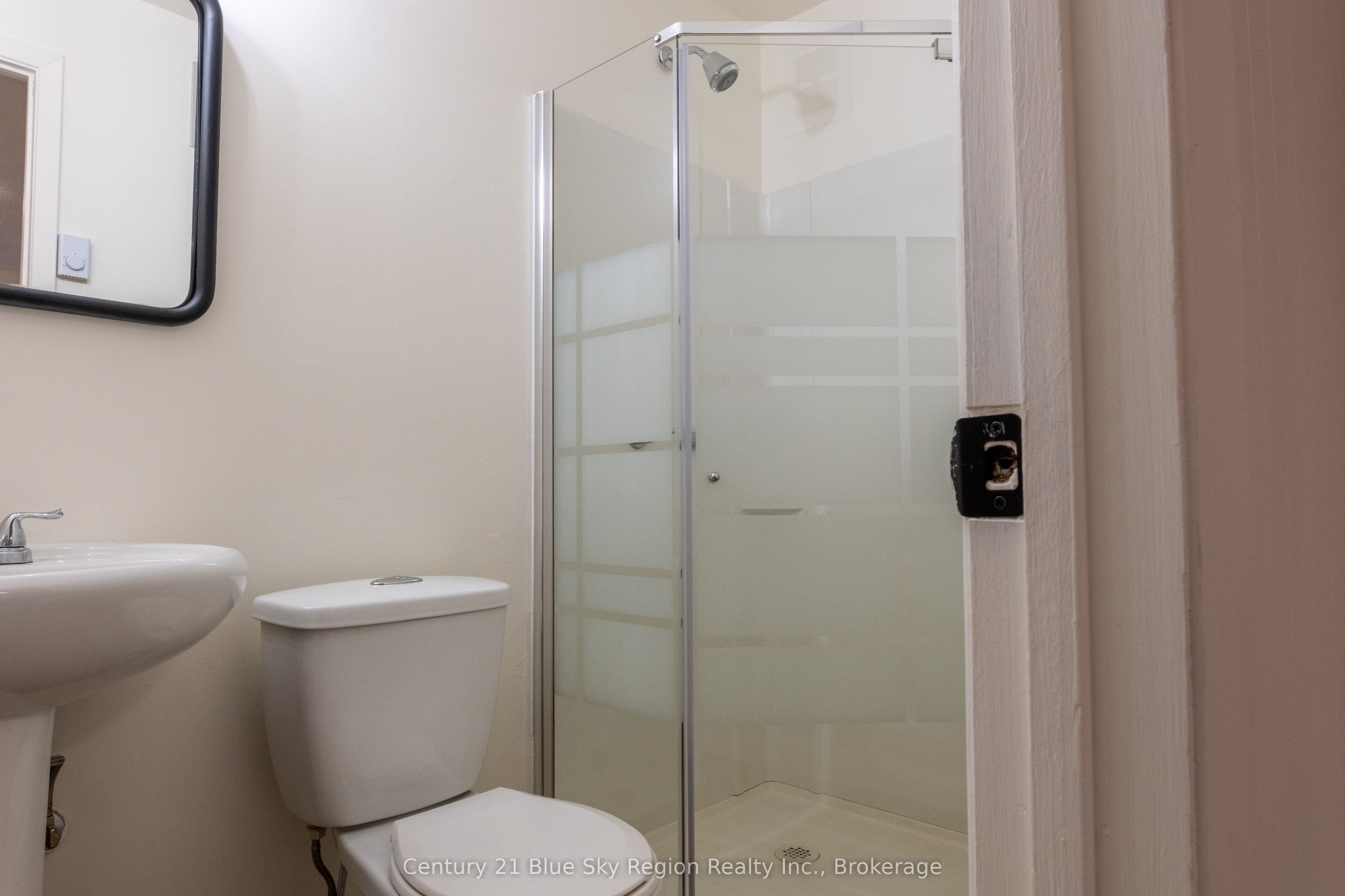 102 Lee Avenue Property Photo 20