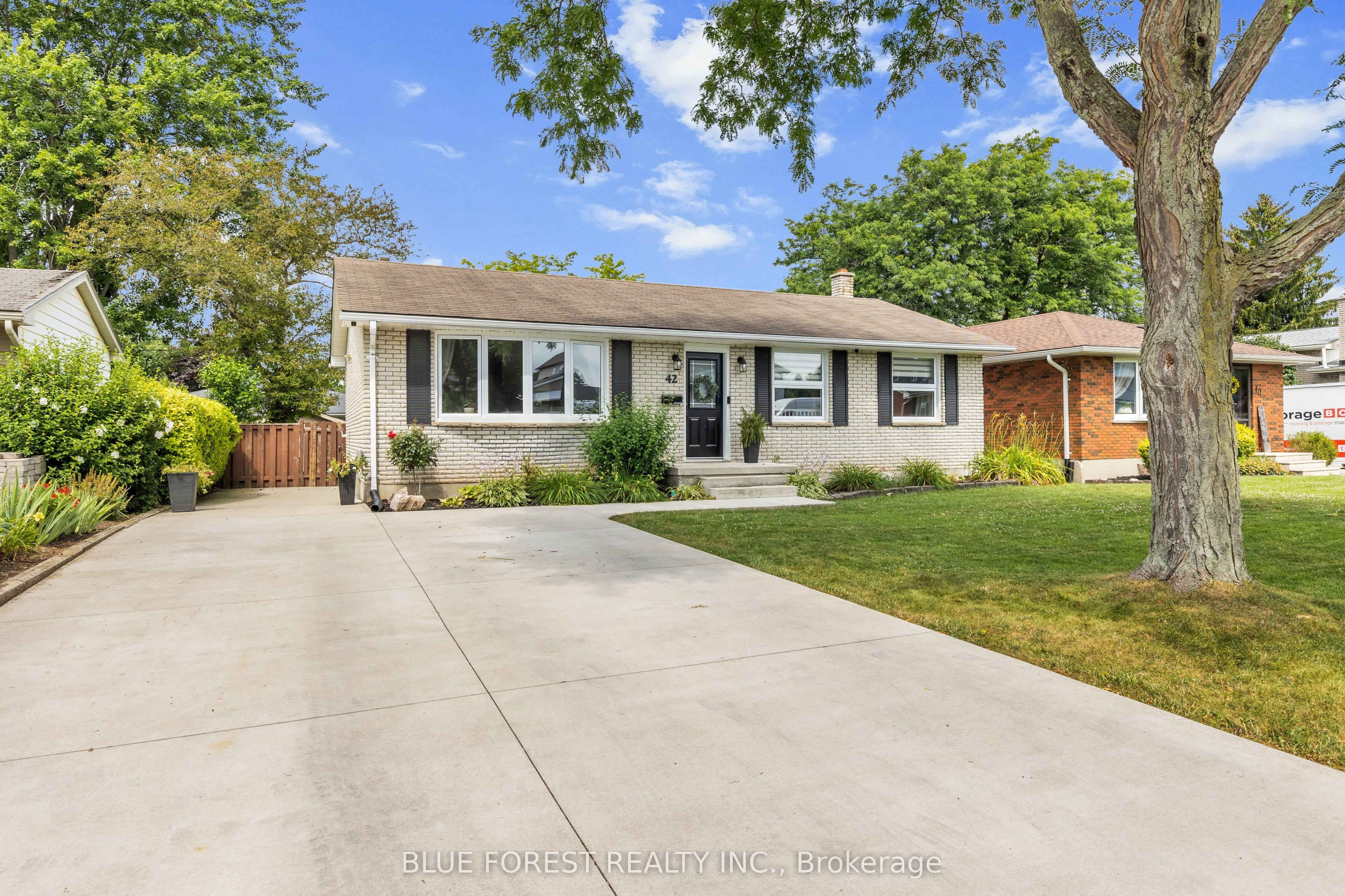 42 Dunwich Drive Property Photo 2