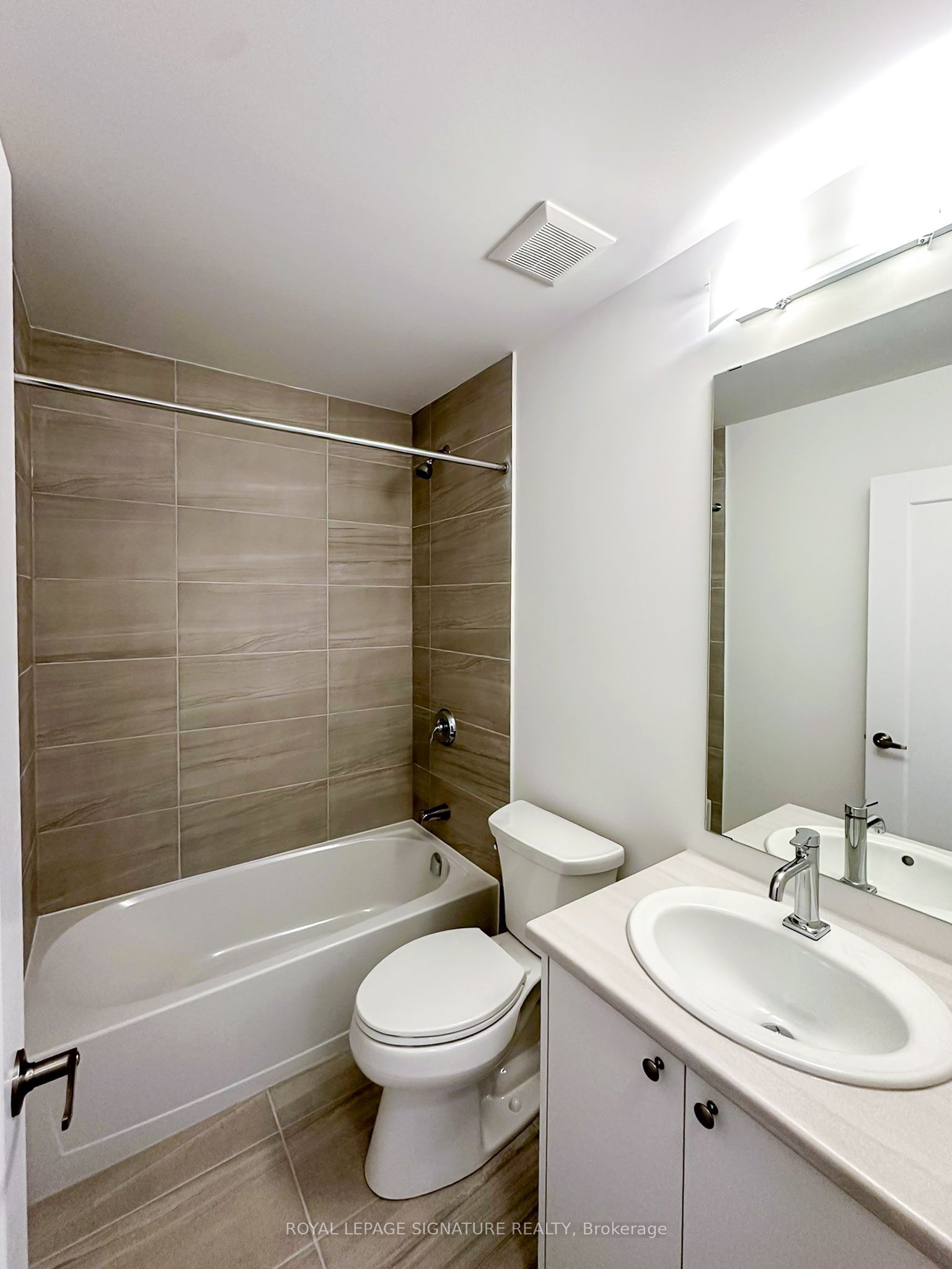 40 Palace Street L6 Property Photo 6