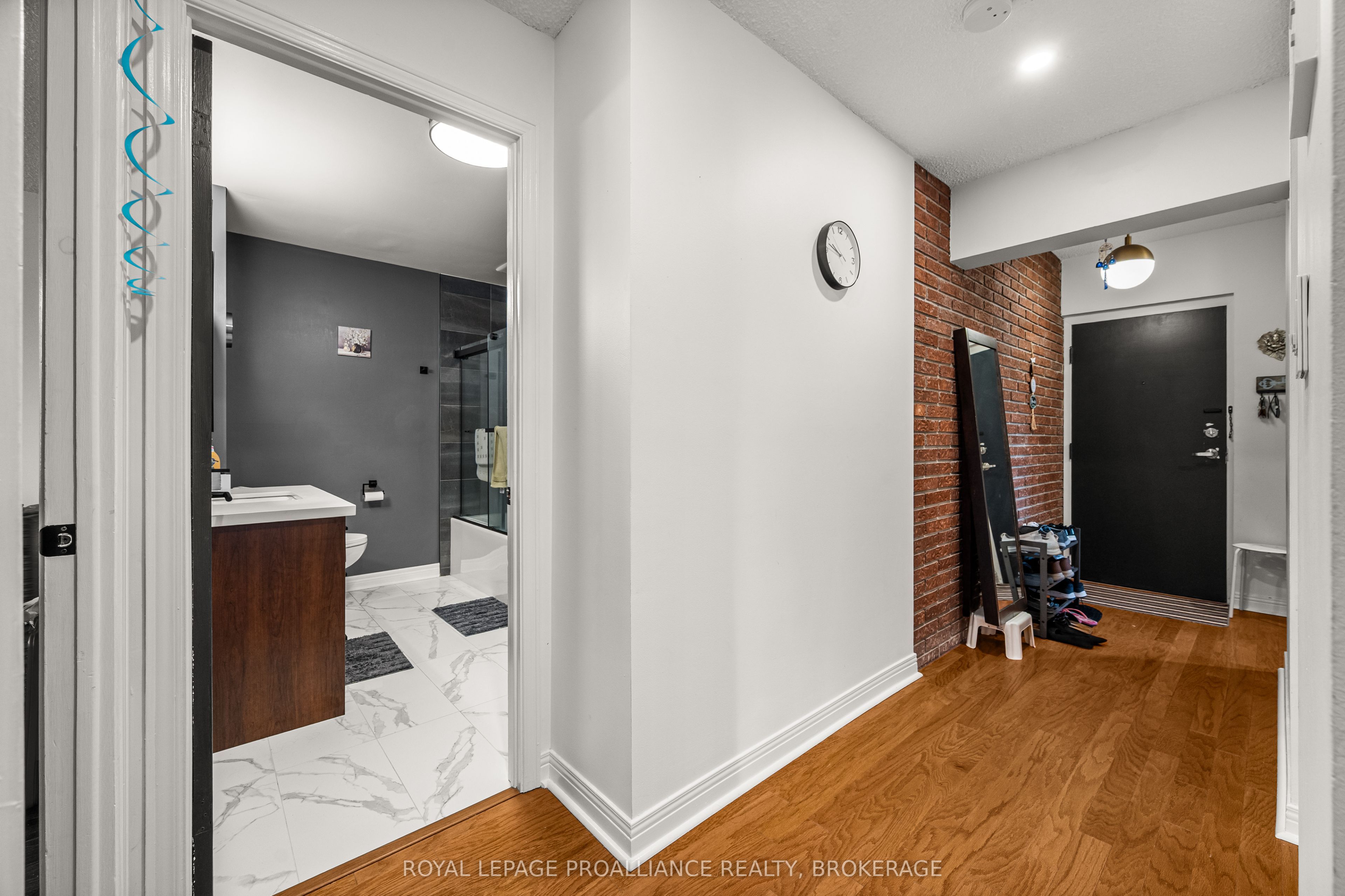 315 Regent Street 201 Property Photo 21