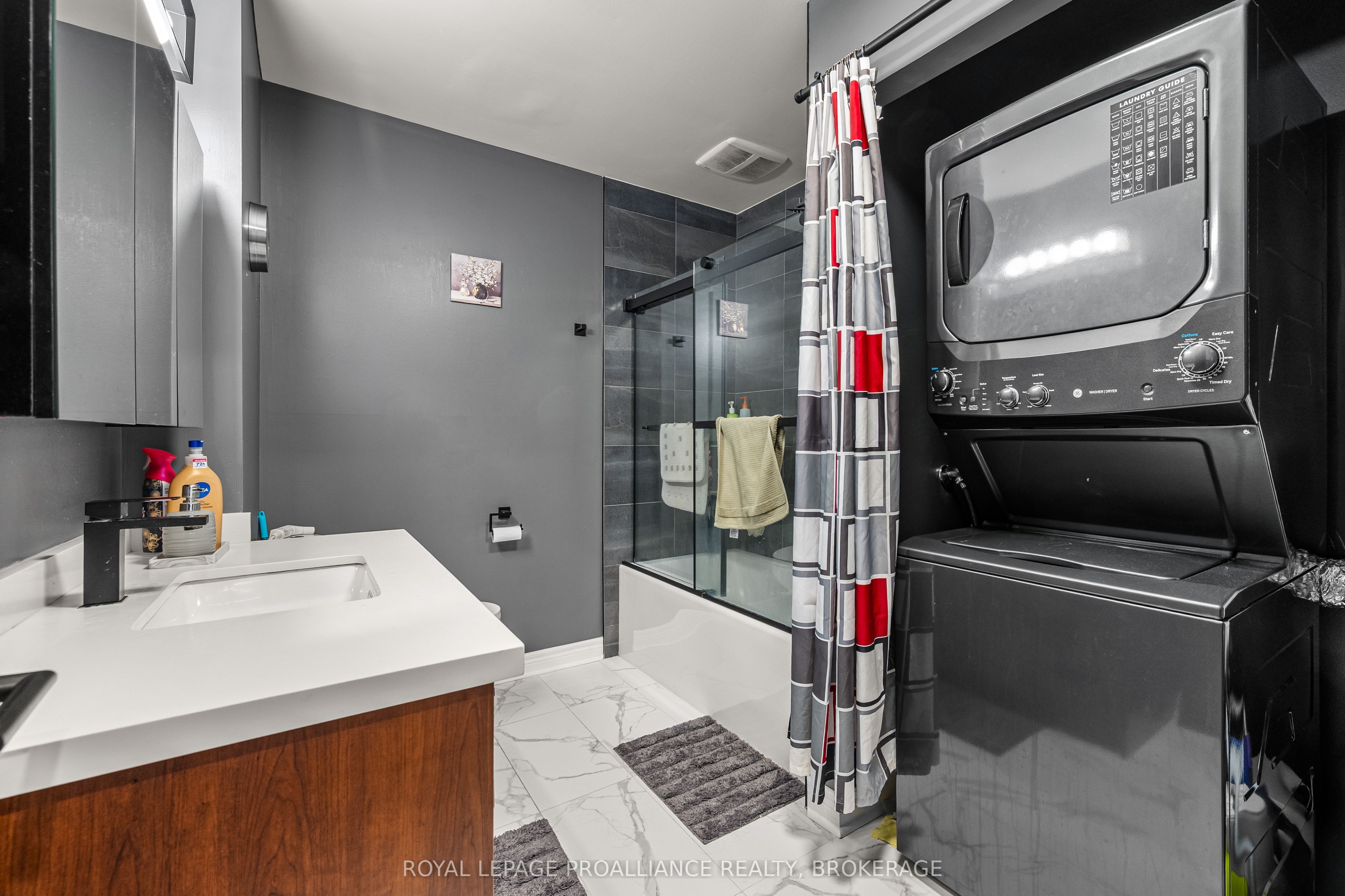 315 Regent Street 201 Property Photo 22