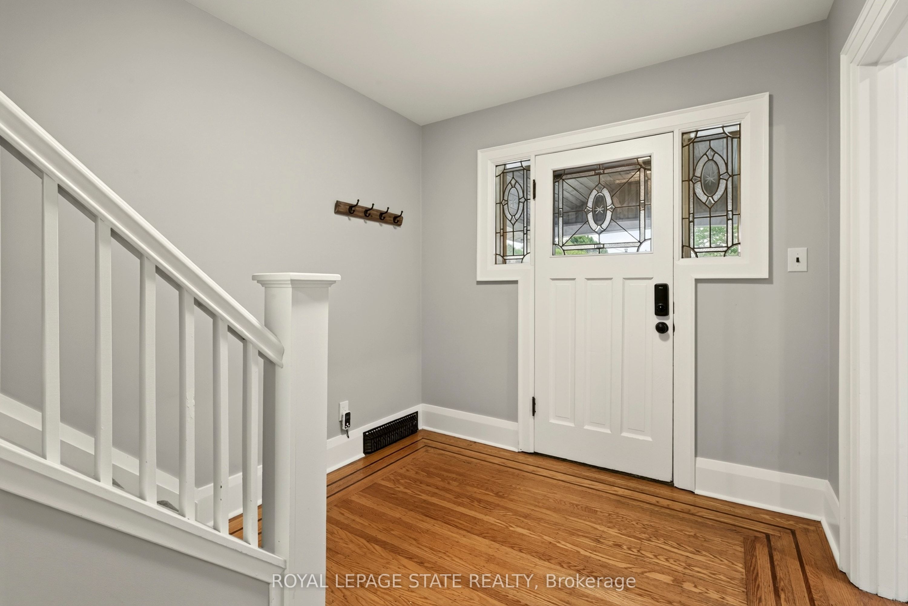 38 East 17th Street Property Photo 5