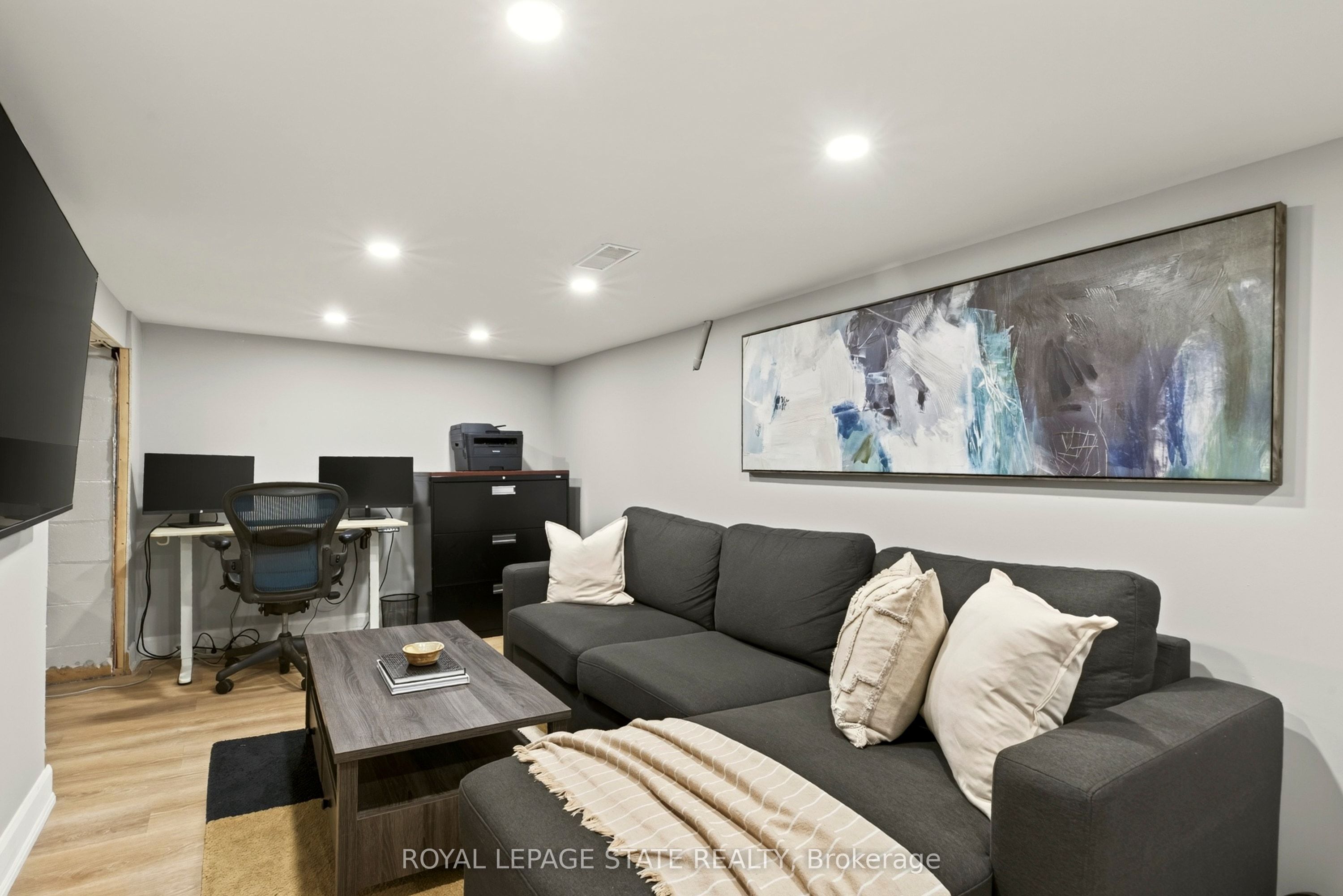 38 East 17th Street Property Photo 35