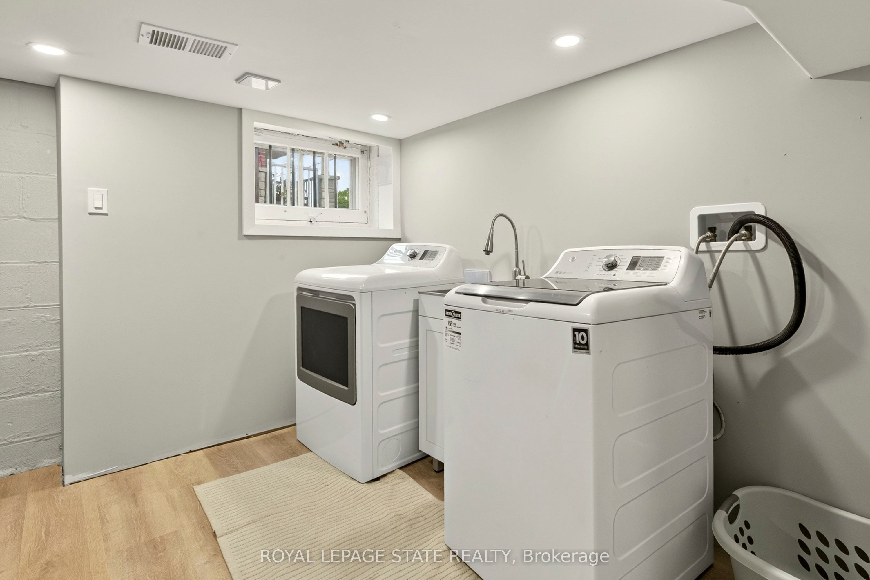 38 East 17th Street Property Photo 40