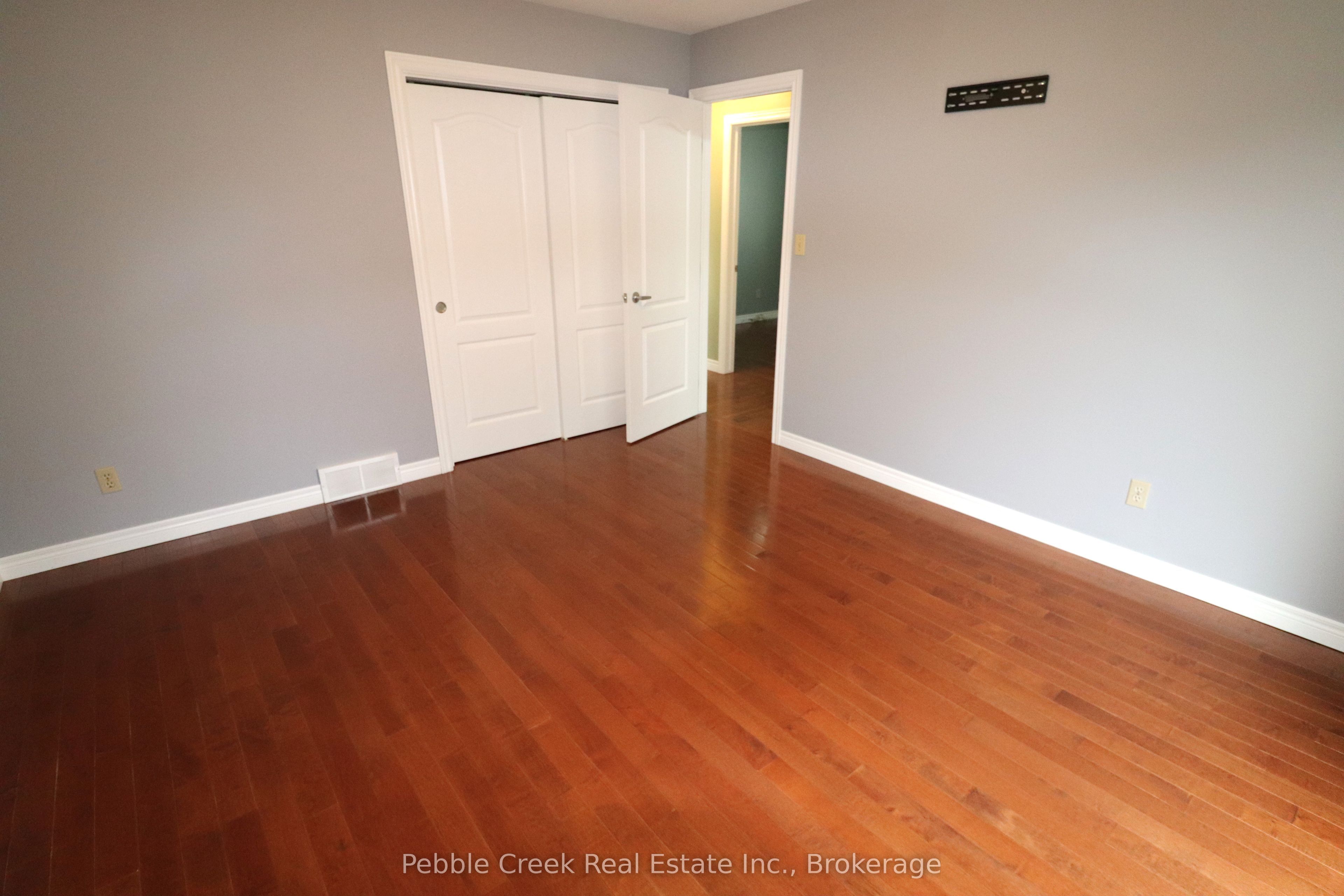 21 Suncoast Drive W Property Photo 20