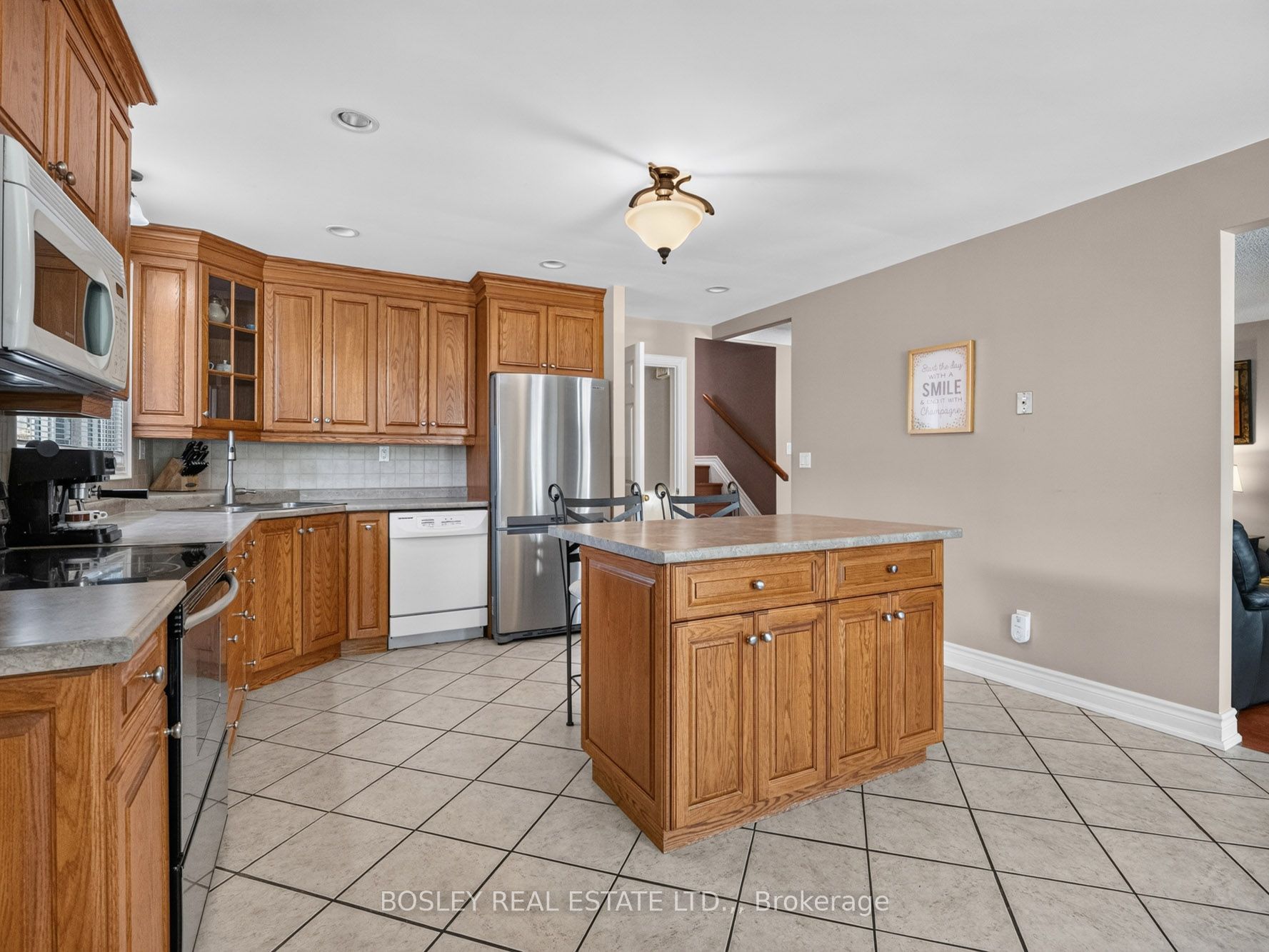 5 Bendingroad Crescent Property Photo 5