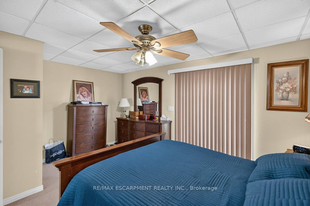 4 Erie Avenue S Property Photo 12