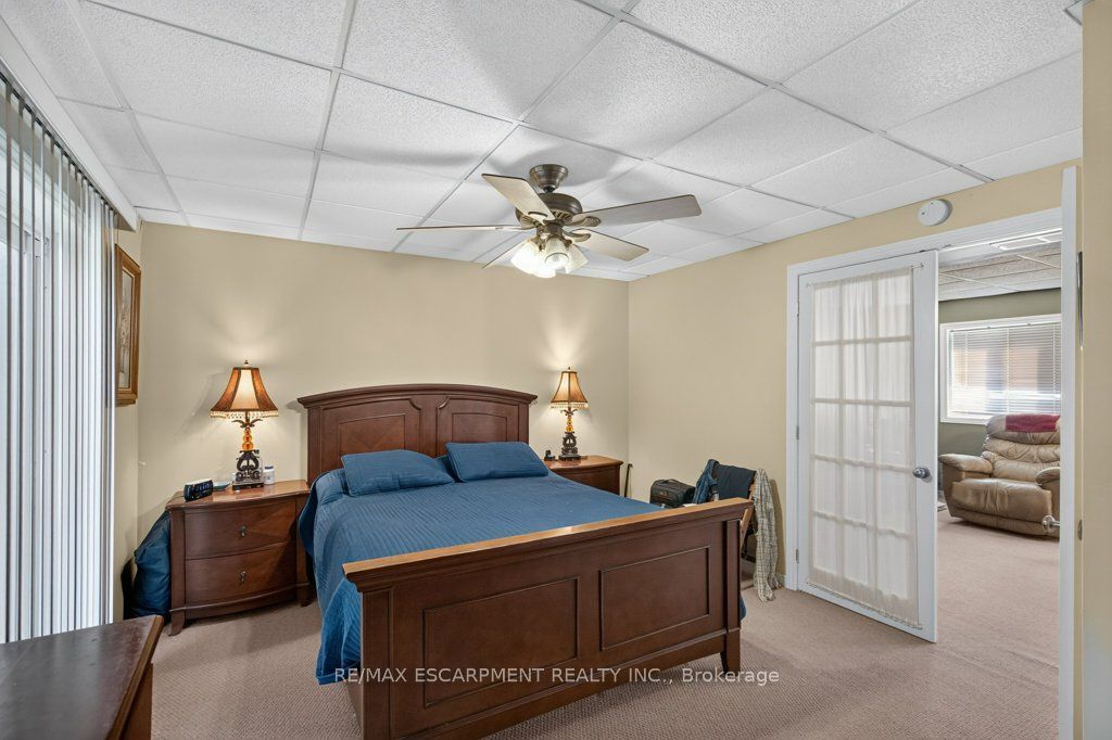 4 Erie Avenue S Property Photo 13