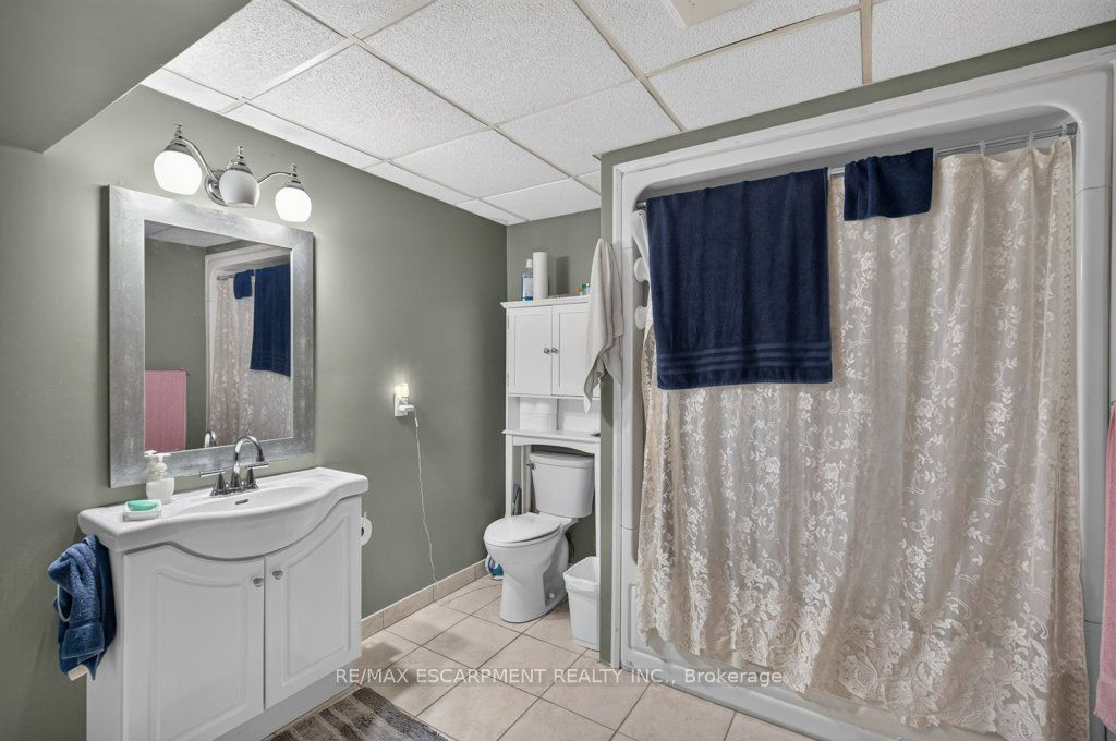 4 Erie Avenue S Property Photo 14