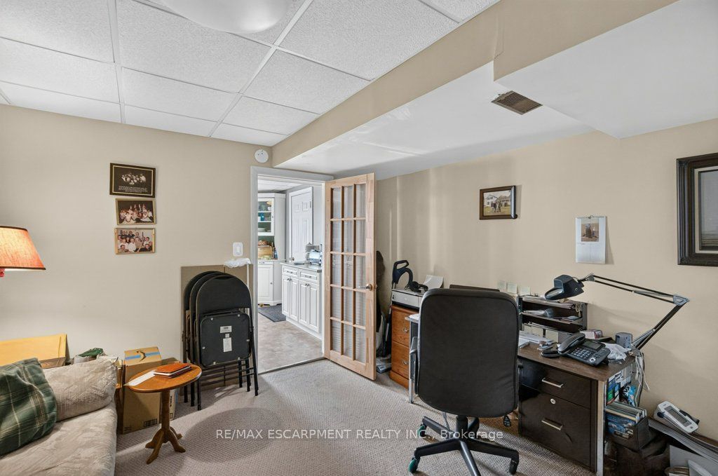 4 Erie Avenue S Property Photo 16