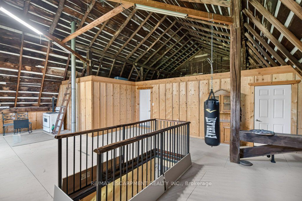 4 Erie Avenue S Property Photo 38