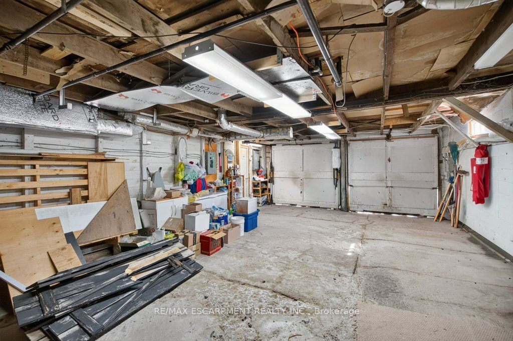 4 Erie Avenue S Property Photo 42
