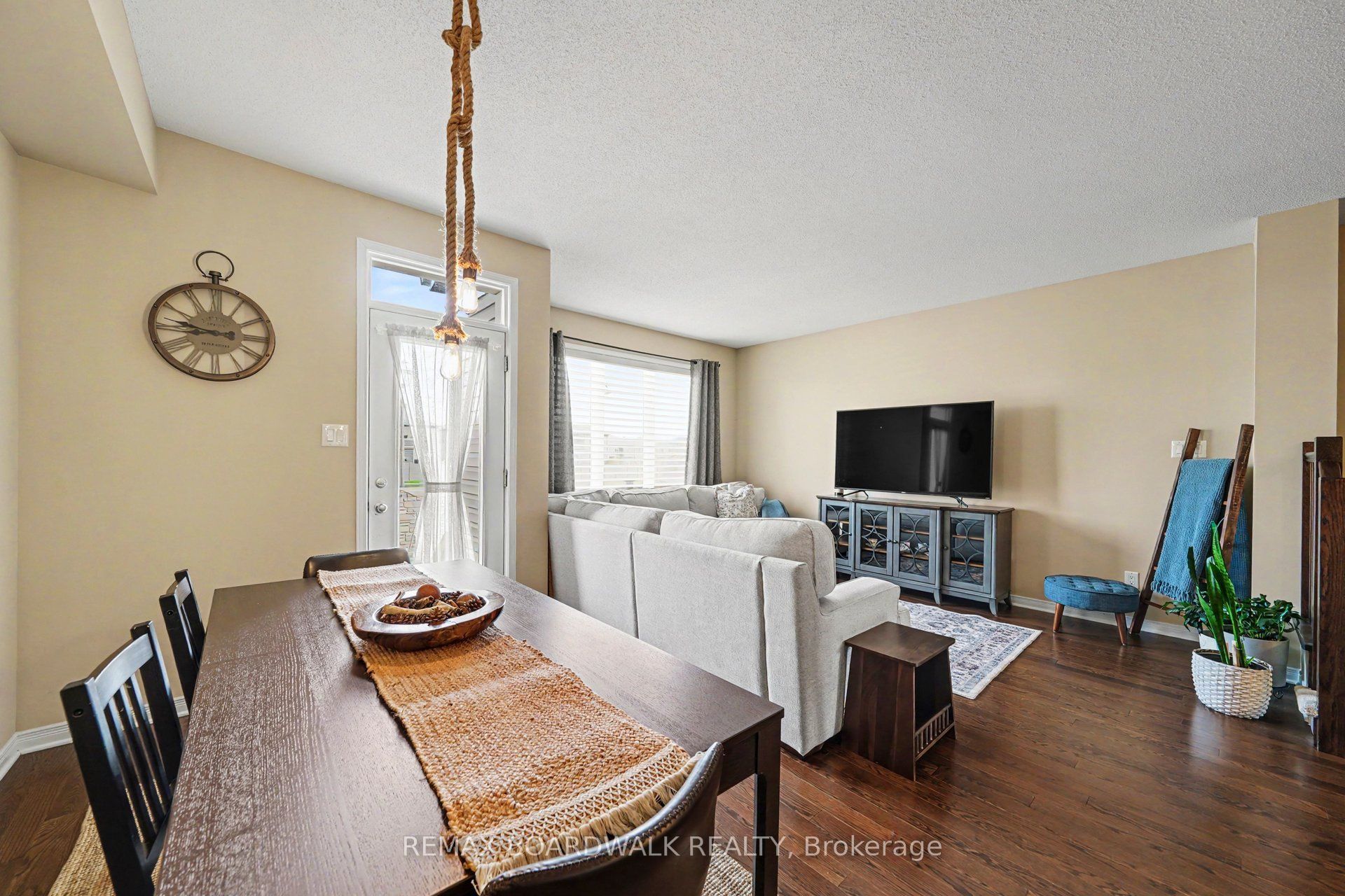 66 Riddell Street Property Photo 9