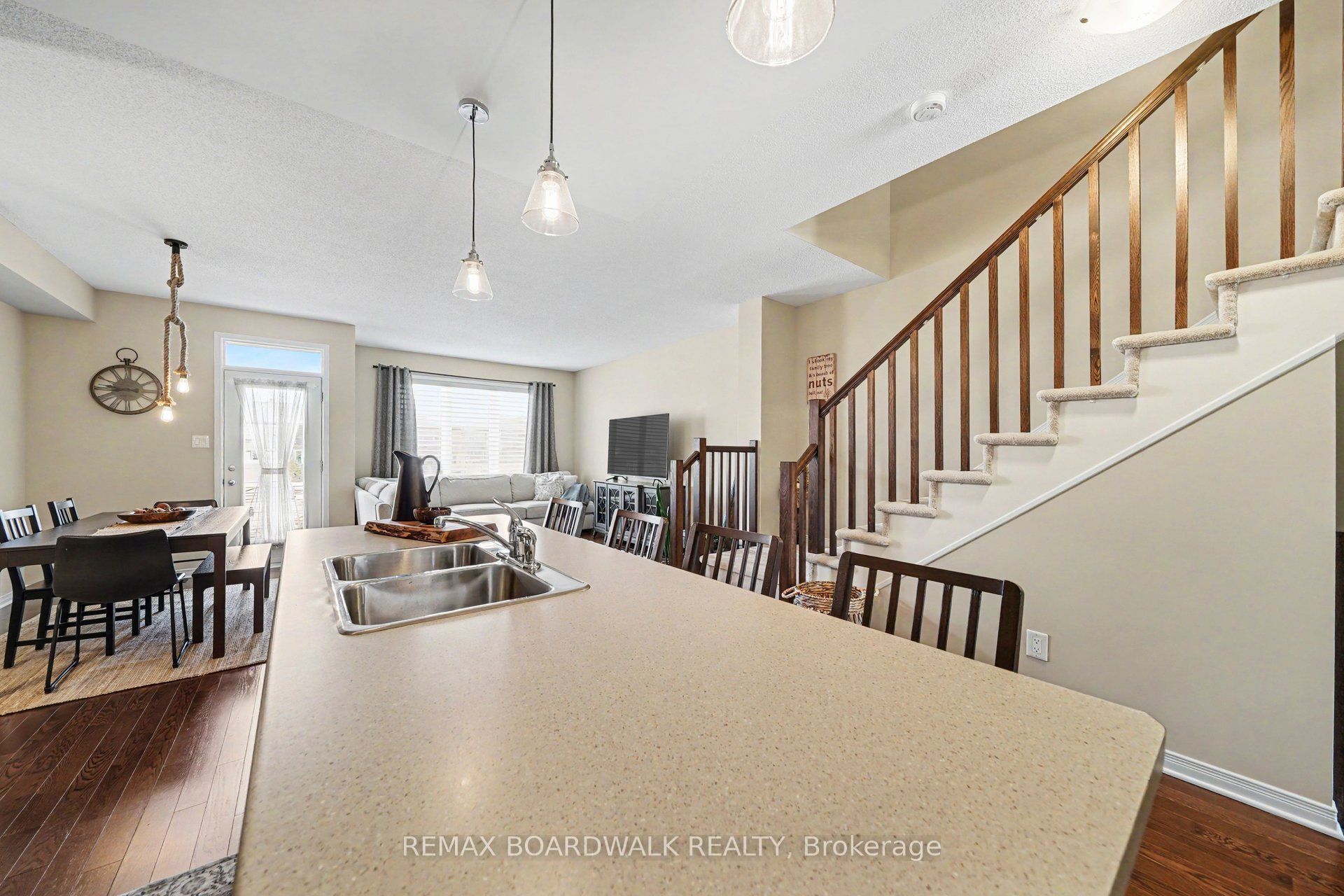 66 Riddell Street Property Photo 10