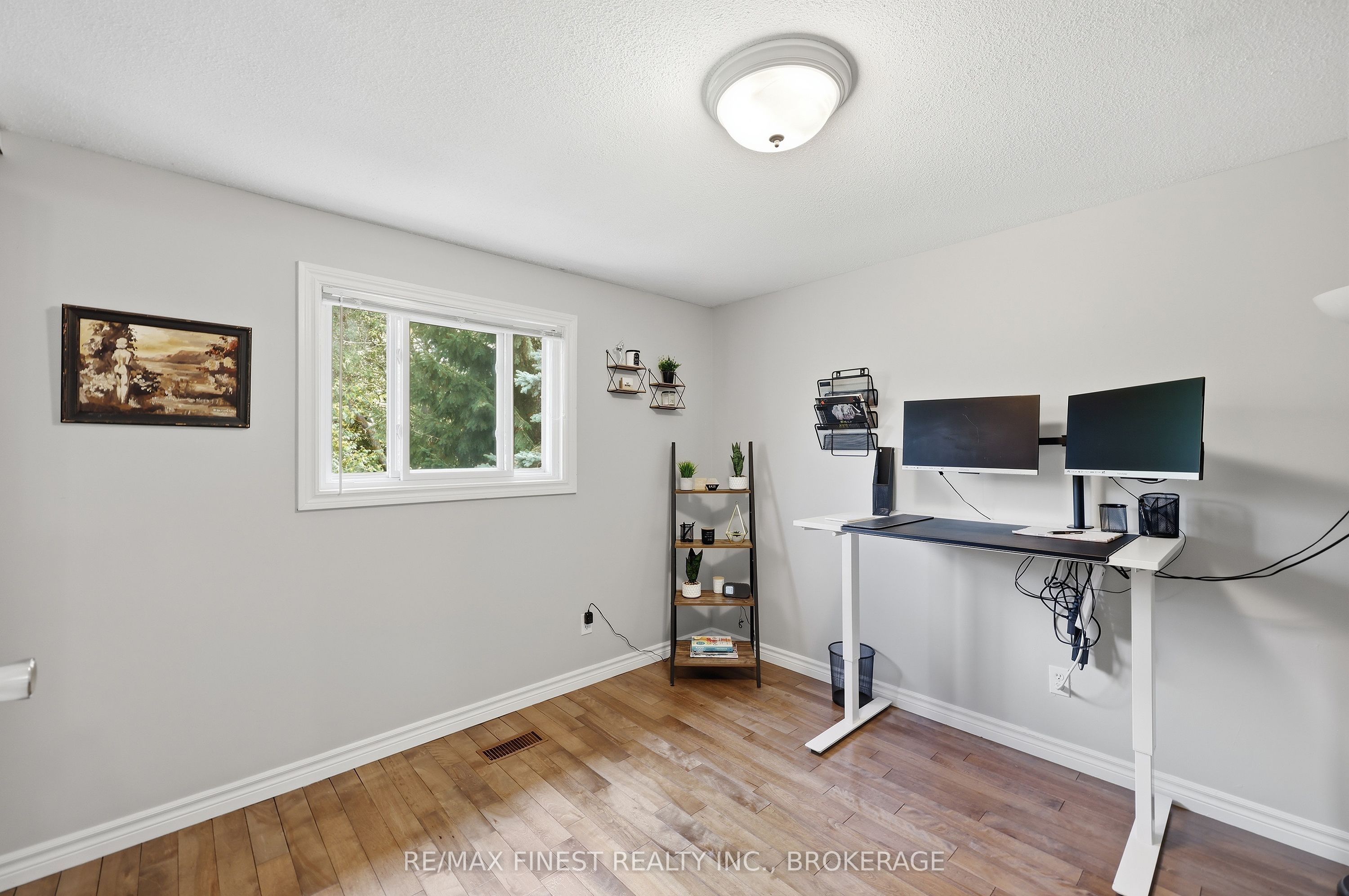 10 Chartwell Crescent Property Photo 29
