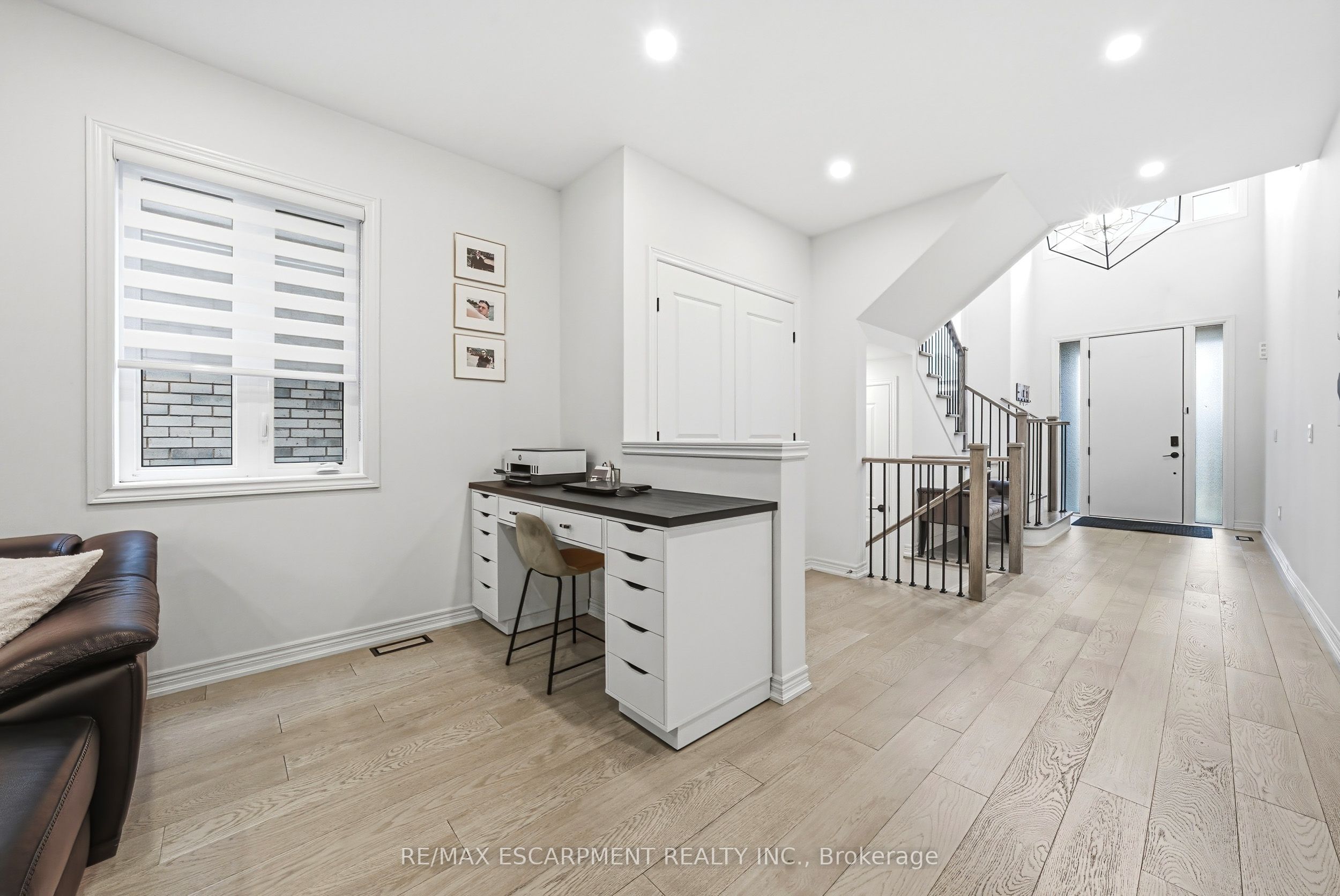 90 Robertson Road Property Photo 4