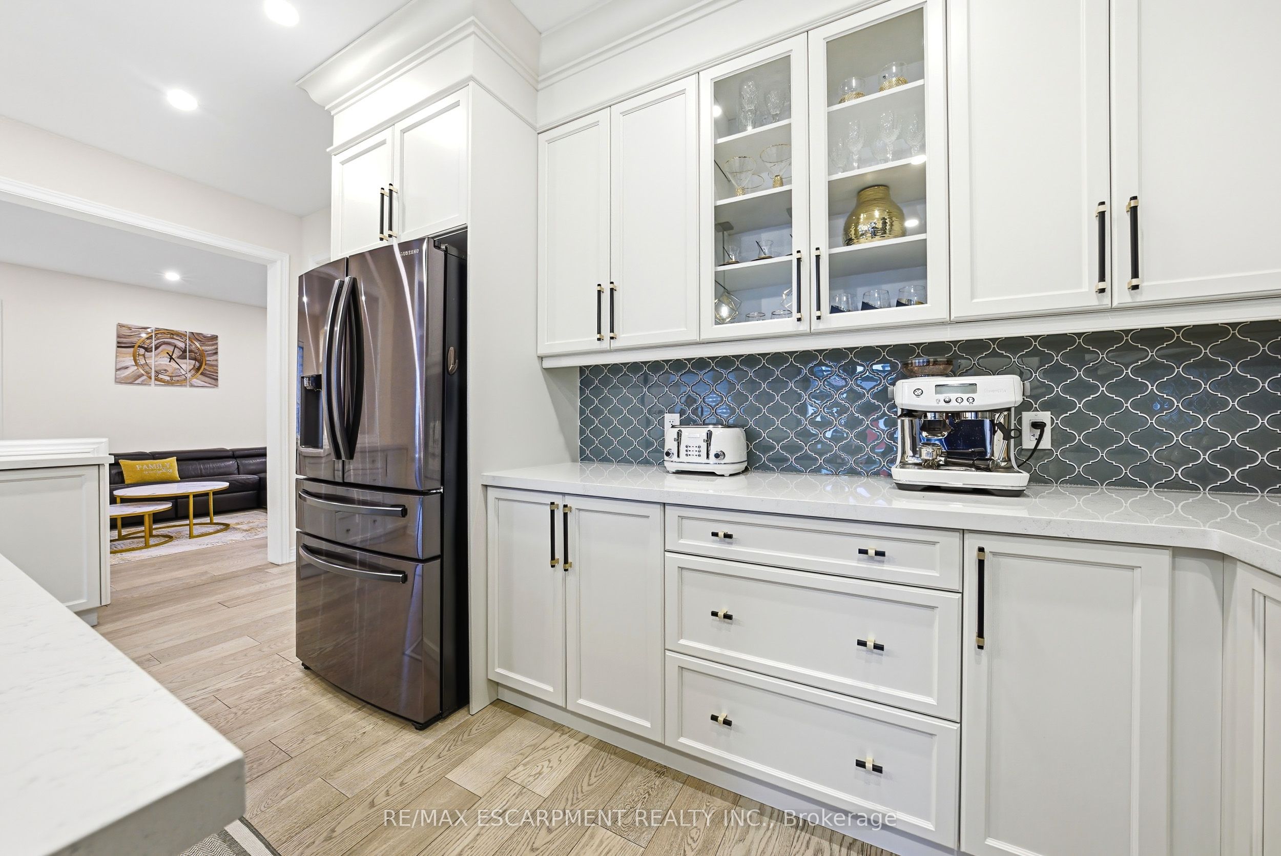 90 Robertson Road Property Photo 12