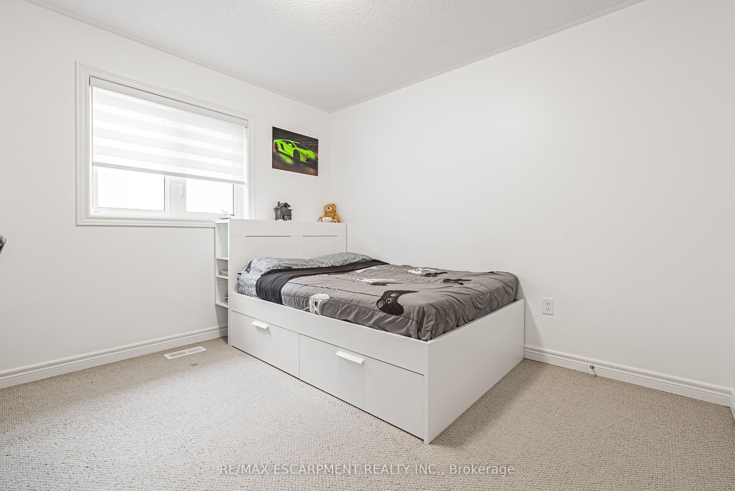 90 Robertson Road Property Photo 35