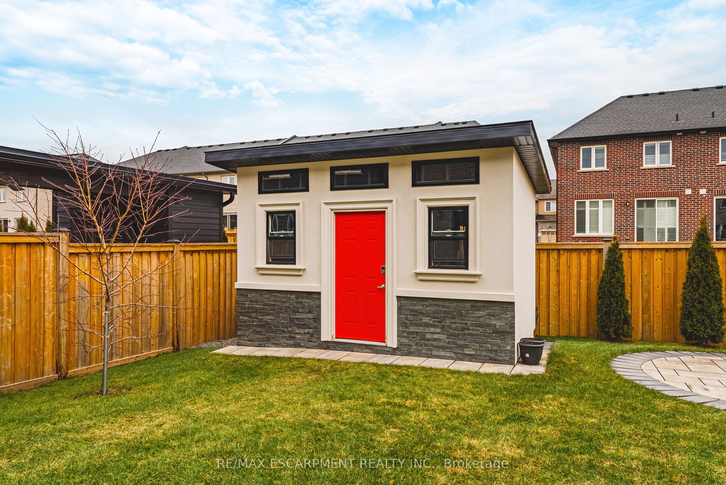 90 Robertson Road Property Photo 44